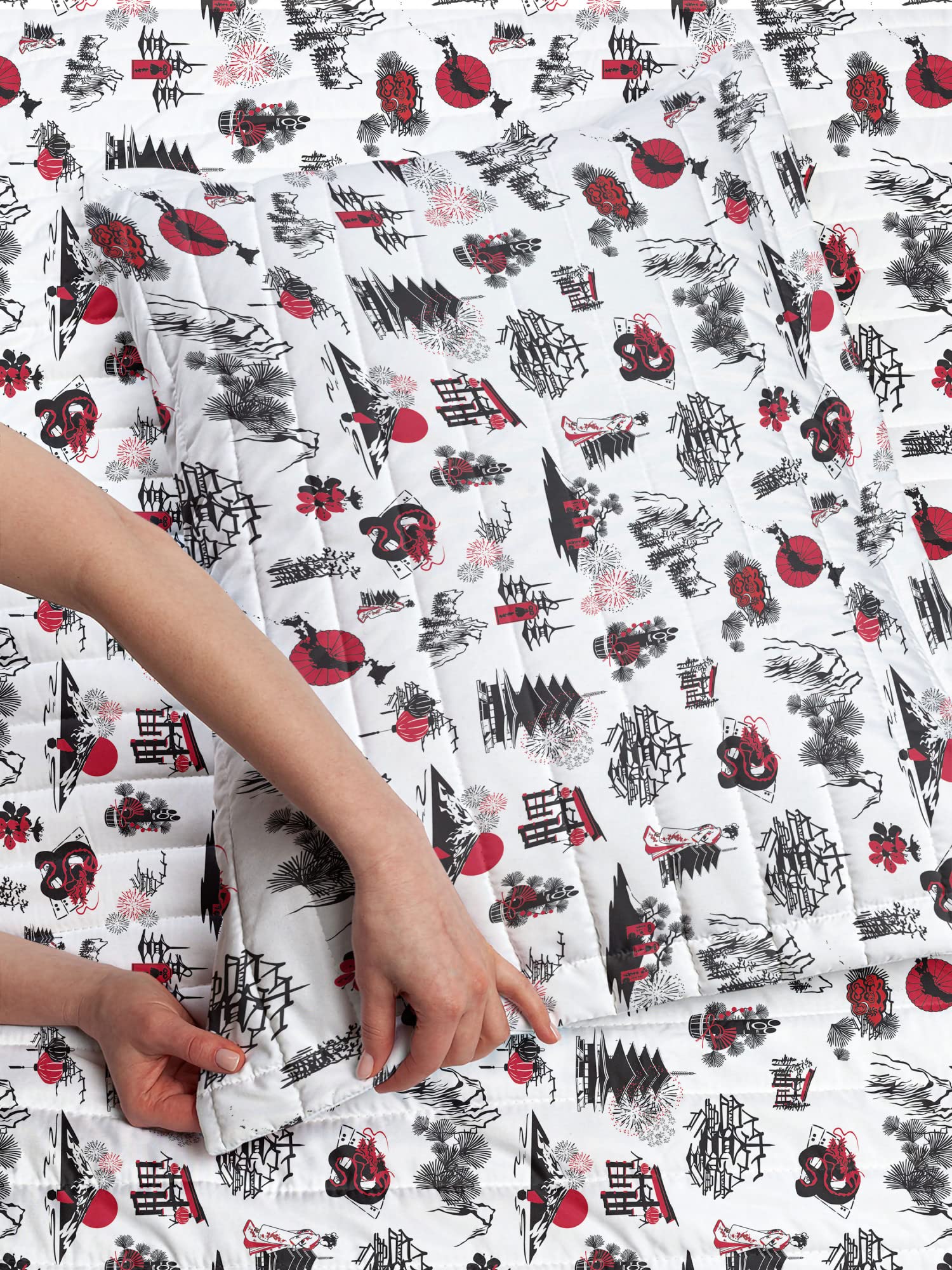 Lunarable East Microfiber Bedspread Set - Japanese New Year Sun Design, Soft Queen Size Comforter with Pillow Shams, Dark Coral White Black - Perfect for Holiday Decor, Guest Bedrooms & Cozy Winter Nights