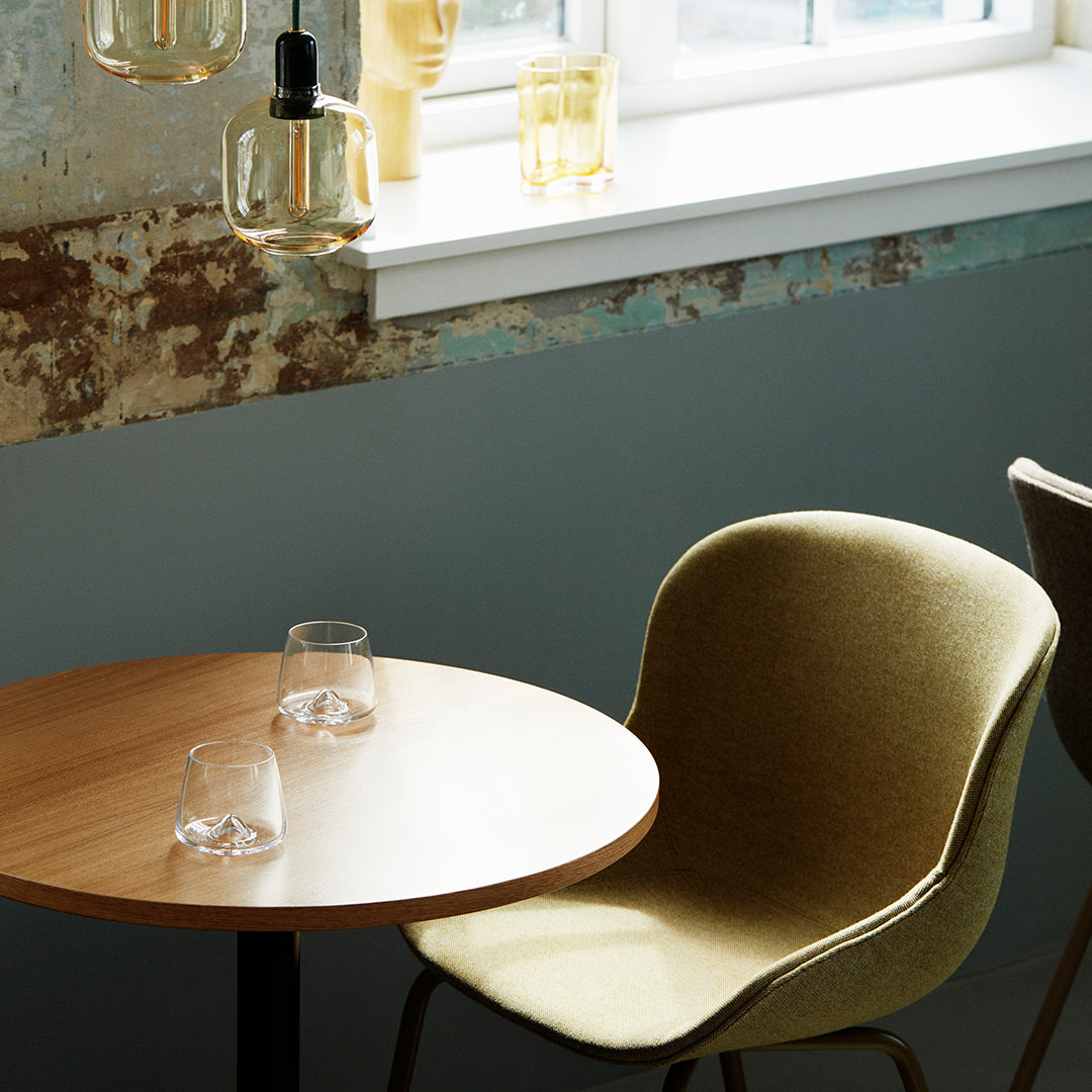Stylish Hyg Side Chair with Steel 4 Legs & Upholstered Seat - Perfect for Dining Room, Office or Living Room Decor