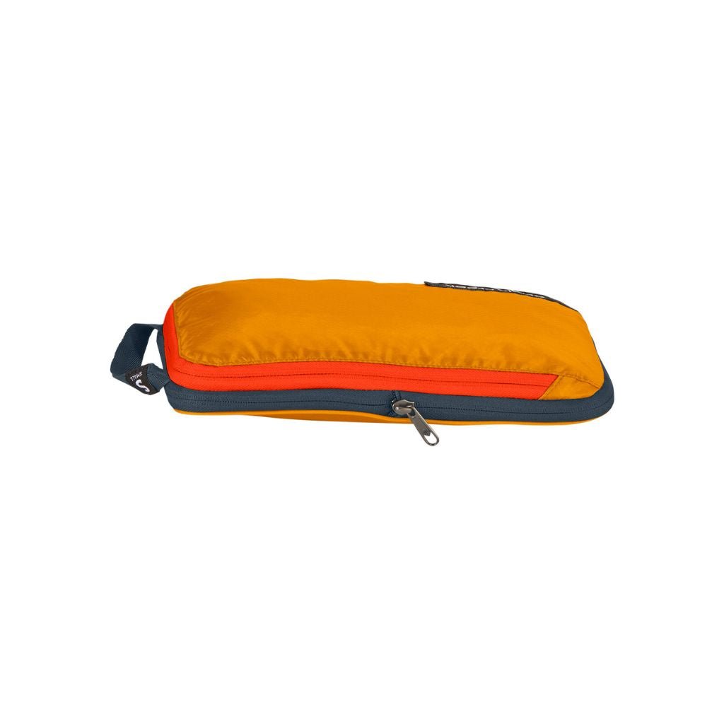 Eagle Creek PACK IT ISOLATE Compression Packing Cubes Small - Sahara Yellow | Travel Organizer for Suitcases, Backpacks & Carry-On Luggage | Perfect for Vacations, Business Trips & Weekend Getaways