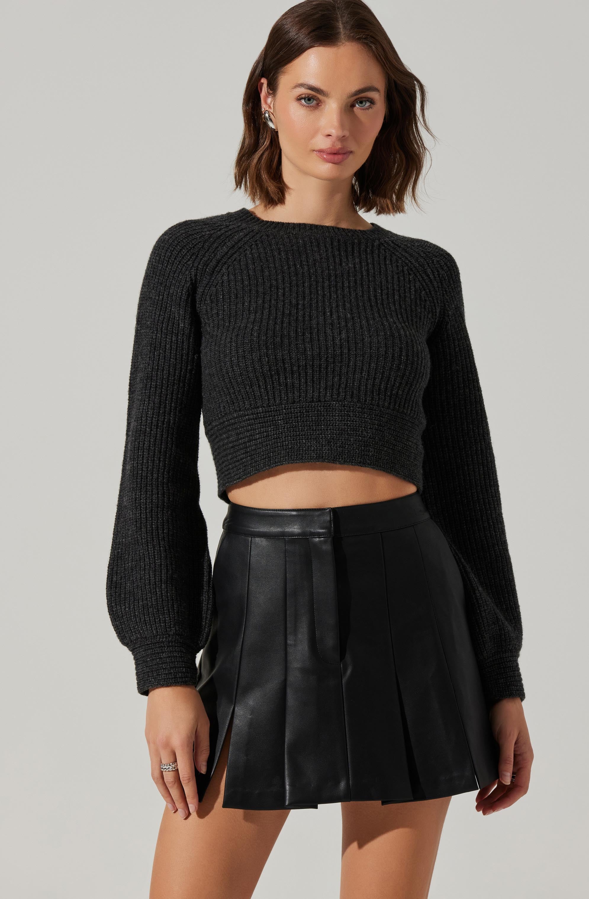 Eila Contrast Bow Back Sweater - Women's Fashion Knit Top for Fall & Winter | Perfect for Office, Date Night & Holiday Outfits