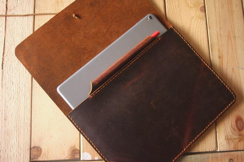 Premium Custom Leather Macbook Pro Laptop Sleeve Case - Handmade Genuine Leather Protective Cover for MacBook Pro 13/14/15/16 inch - Perfect for Office, Travel & Business Professionals