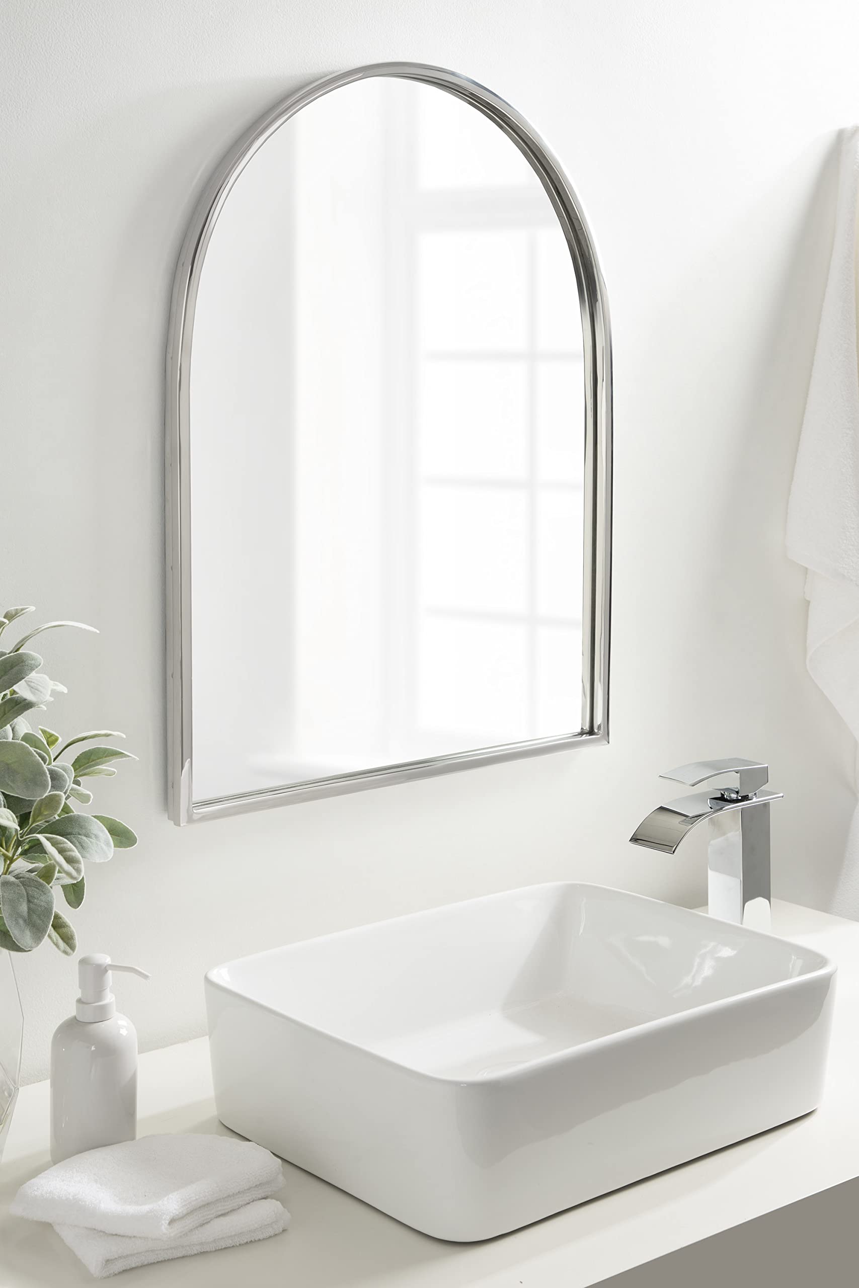 Kate & Laurel Rowla Modern Arched Wall Mirror - 24x32 Inches Silver Glam Mirror with Polished Stainless Steel Finish - Elegant Home Decor for Living Room, Bedroom & Entryway
