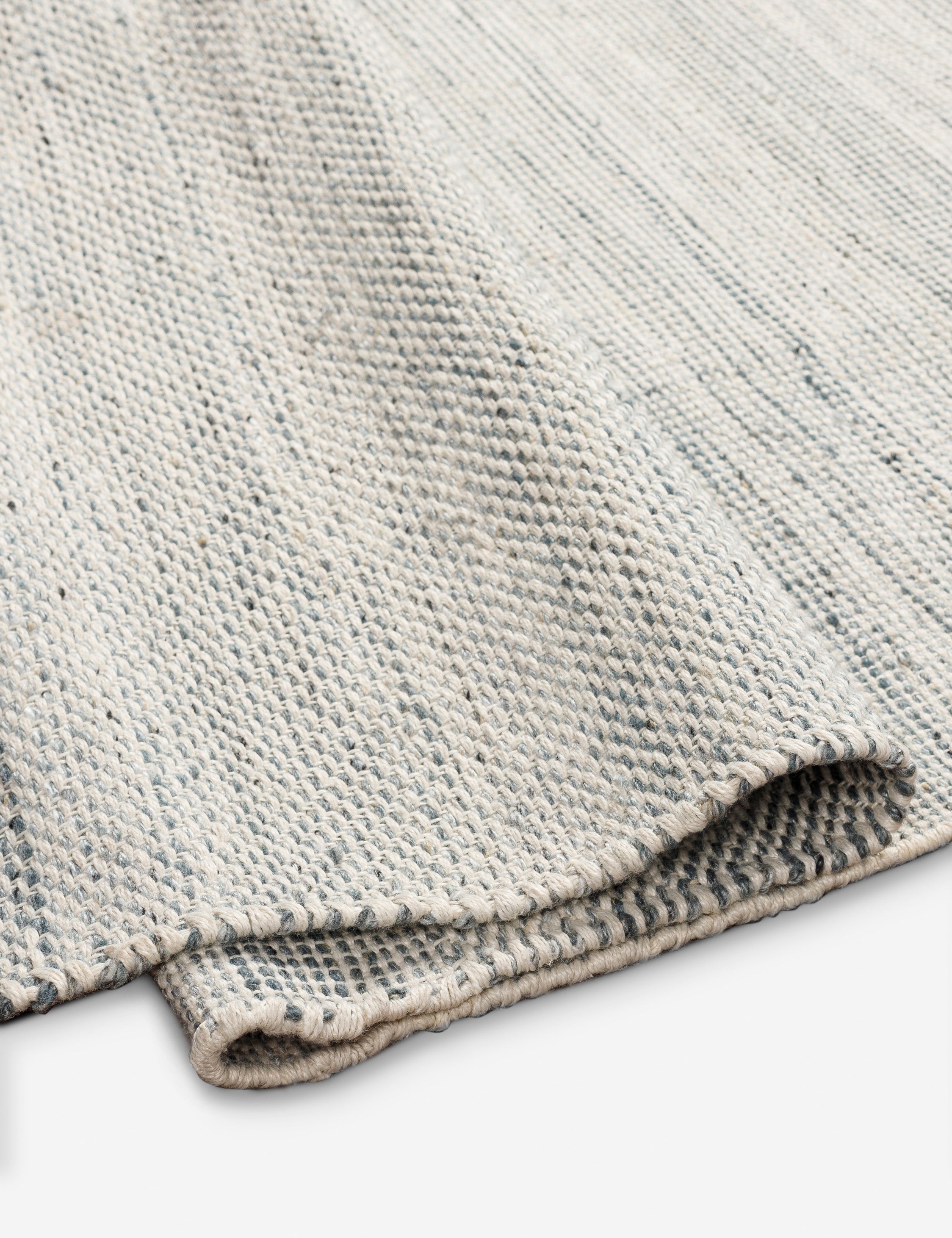 Stylish Farrow Indoor Outdoor Rug - Durable & Weather-Resistant for Patio, Deck, Living Room & Bedroom