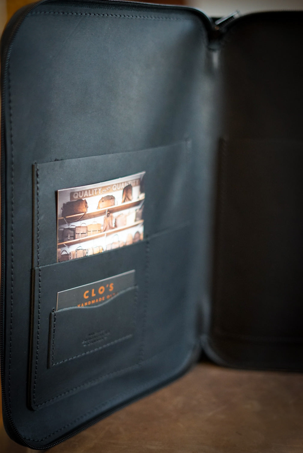 Professional Leather Padfolio with Notepad Holder - Flat Black - Perfect for Business Meetings, Interviews & Office Organization