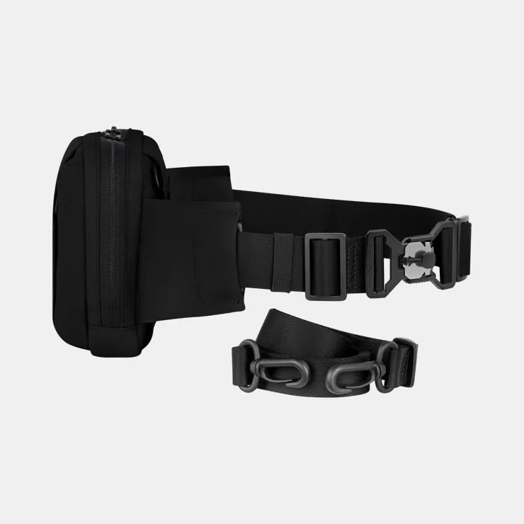 Victorinox Swiss Army Travel Essentials Belt Bag 653382 - Black Waist Pack for Hiking, Running & Outdoor Adventures