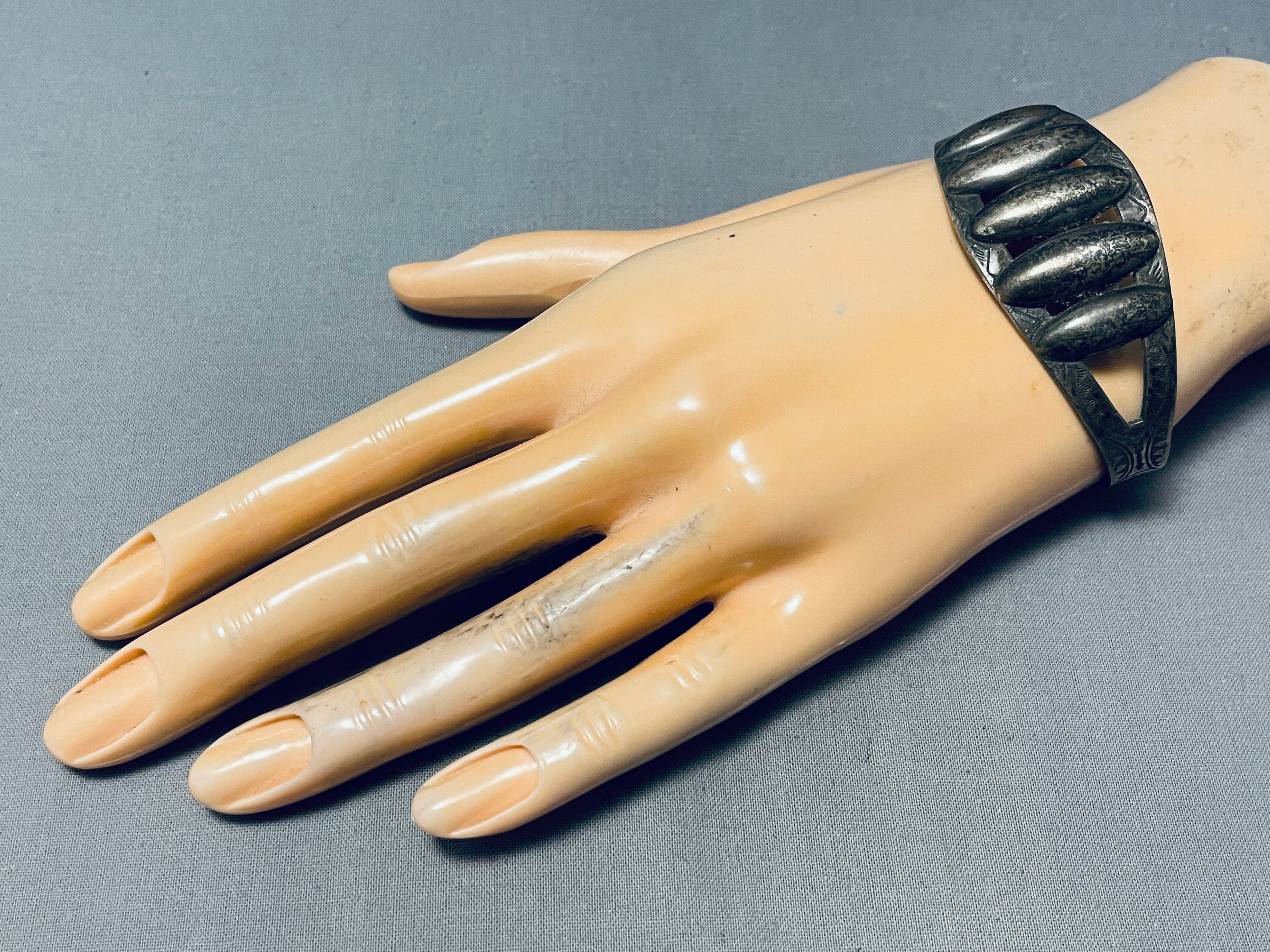 Vintage 1930s Navajo Sterling Silver Stone Cuff Bracelet - Handmade Native American Jewelry for Boho Fashion & Gift Giving