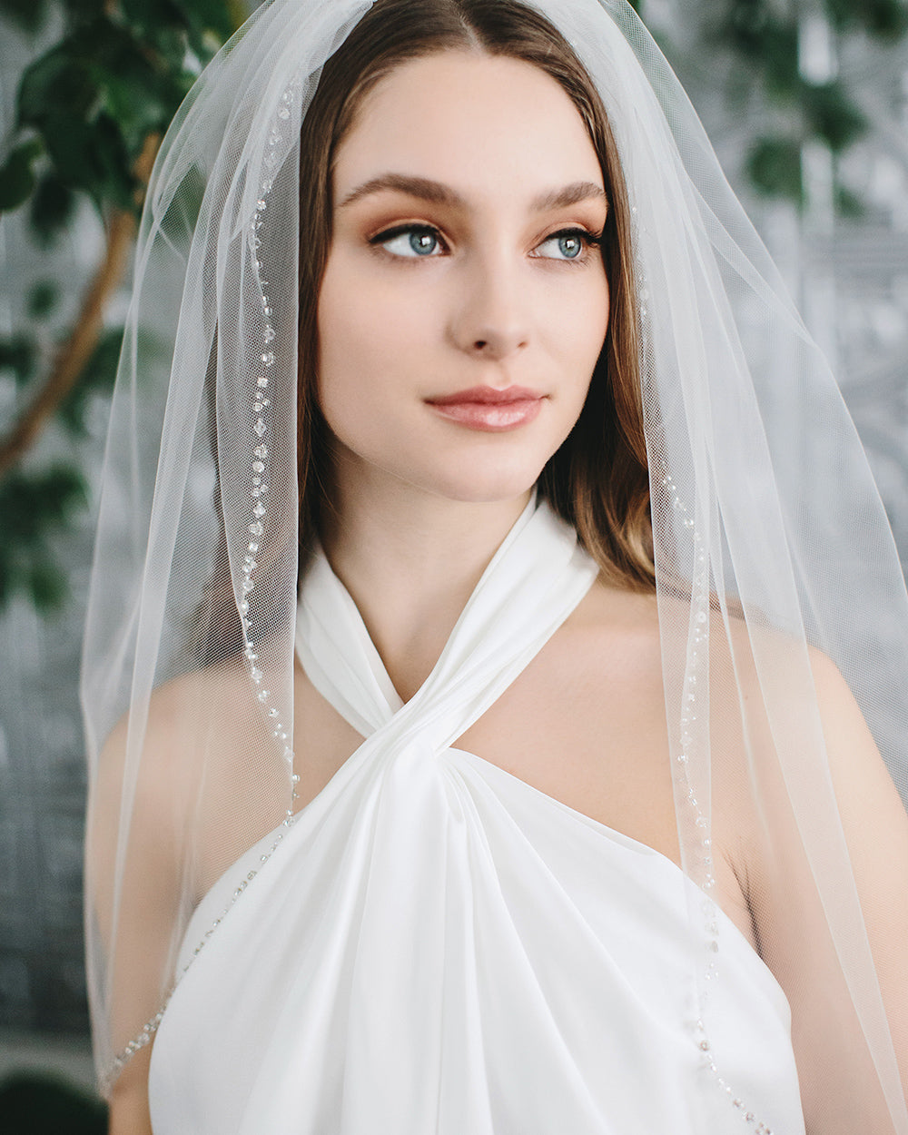 Elegant Crystal Beaded Wedding Veil - Handmade Bridal Hair Accessory for Bride, Bridesmaids & Formal Occasions