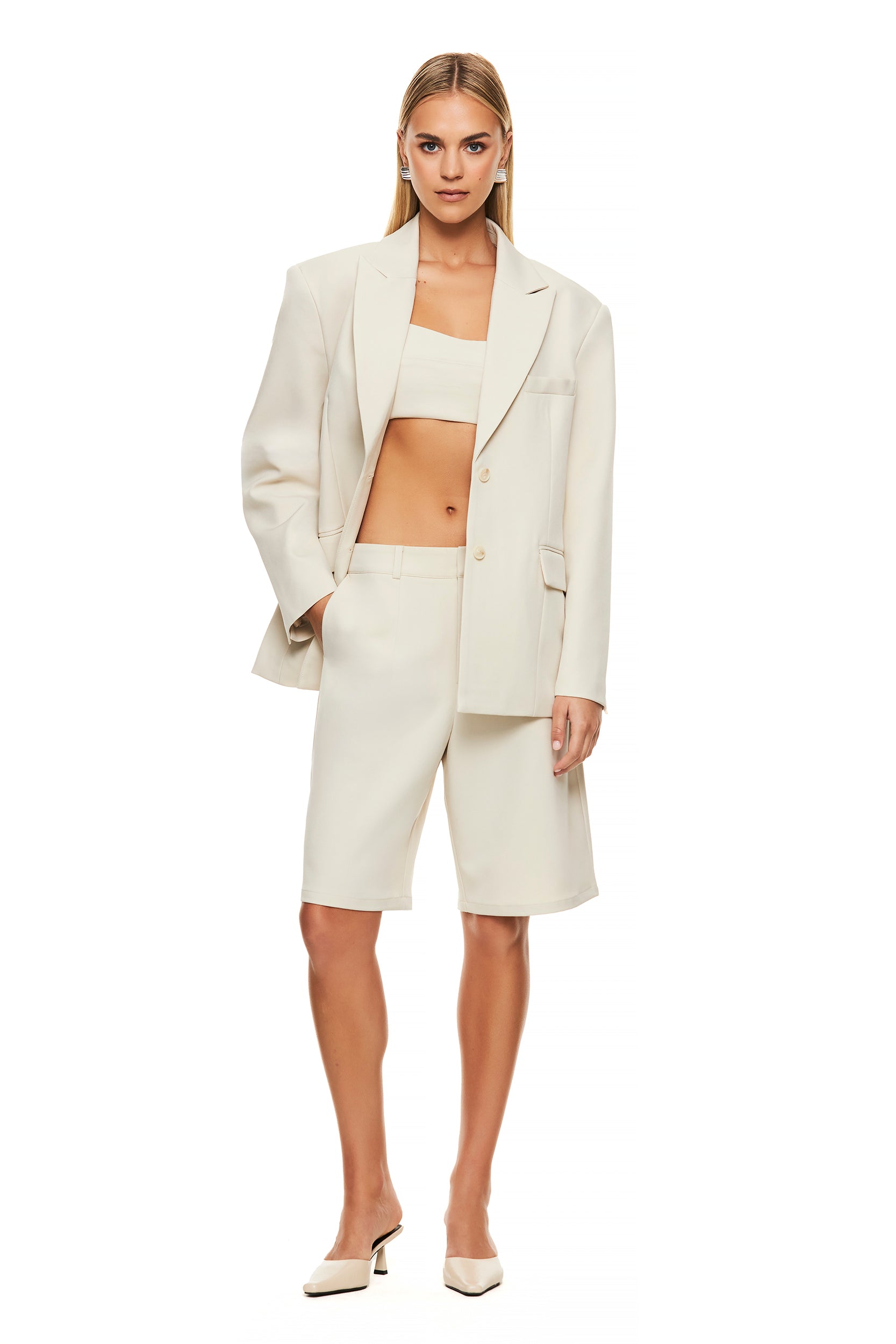 The Isla Oyster Blazer - Women's Classic Tailored Jacket for Work, Office & Special Occasions | Premium Wool Blend, Slim Fit, Versatile Layering Piece for Business Attire & Evening Events