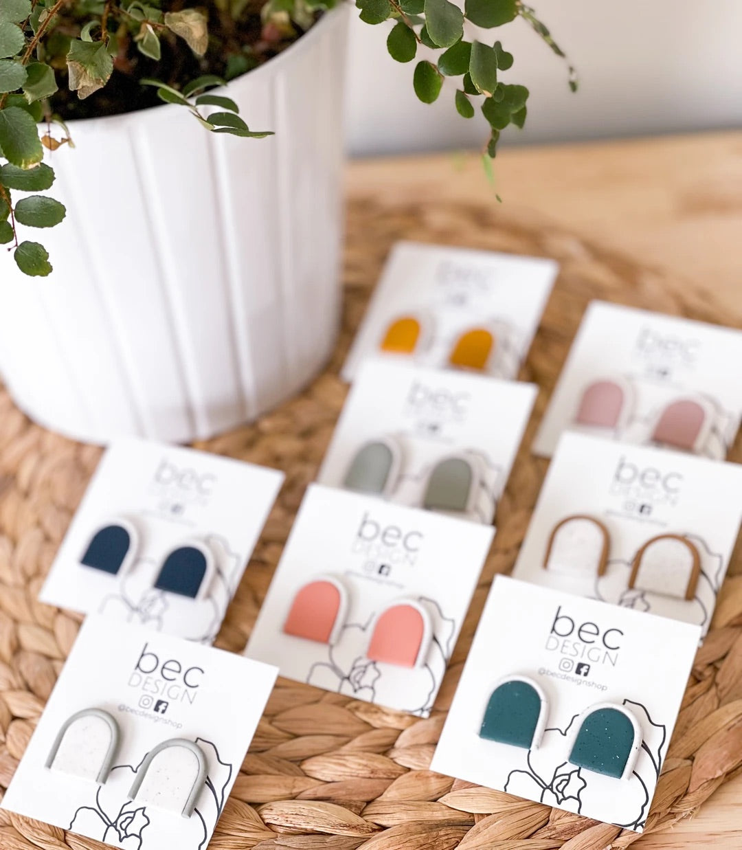 Everyday Arch Stud Earrings for Women - Hypoallergenic Stainless Steel Small Hoop Earrings - Perfect for Work, Date Night & Casual Wear