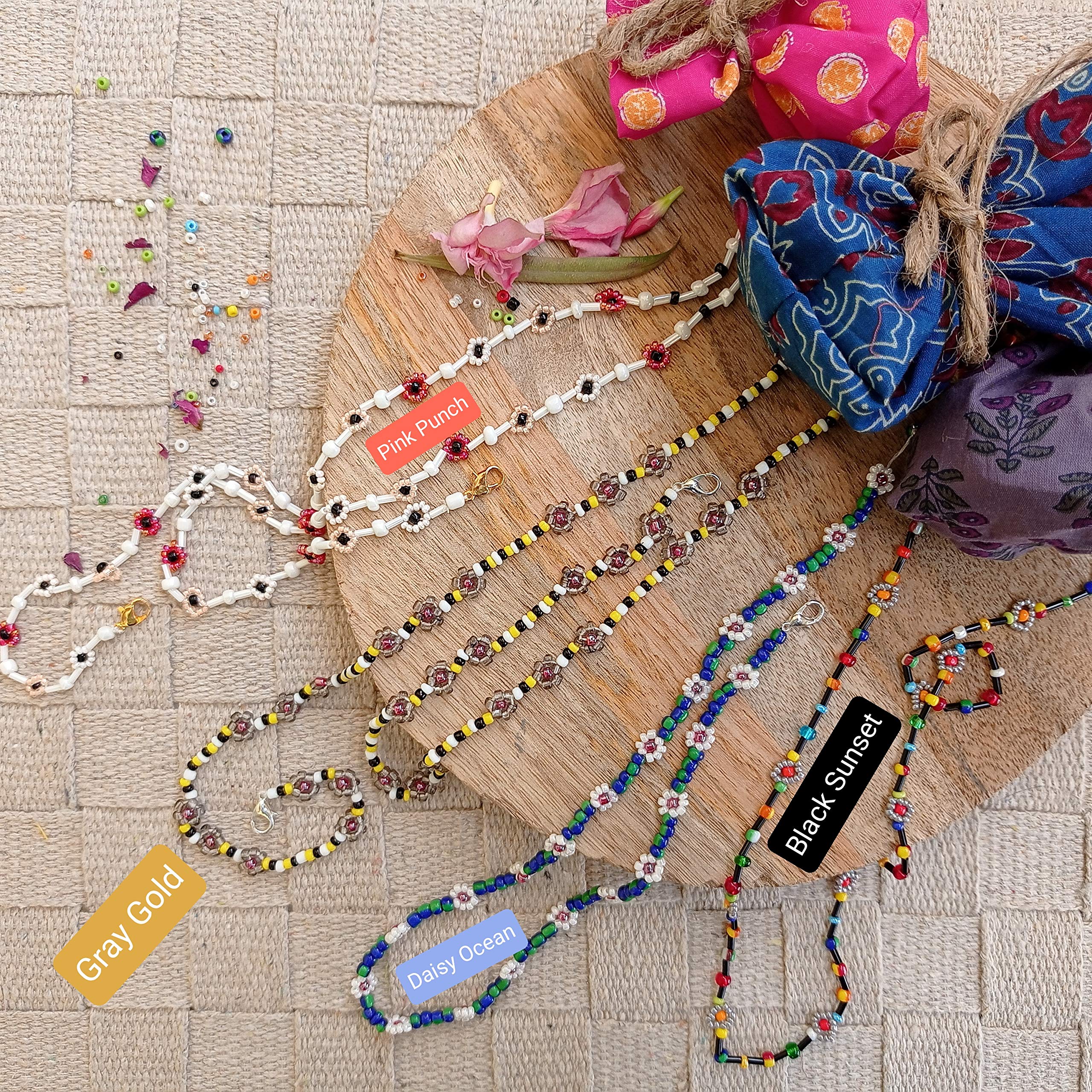 Stylish Daisy Beaded Face Mask Chain Holder - Adjustable Unisex Lanyard for Masks & Glasses - Perfect for Work, Travel, and Daily Use