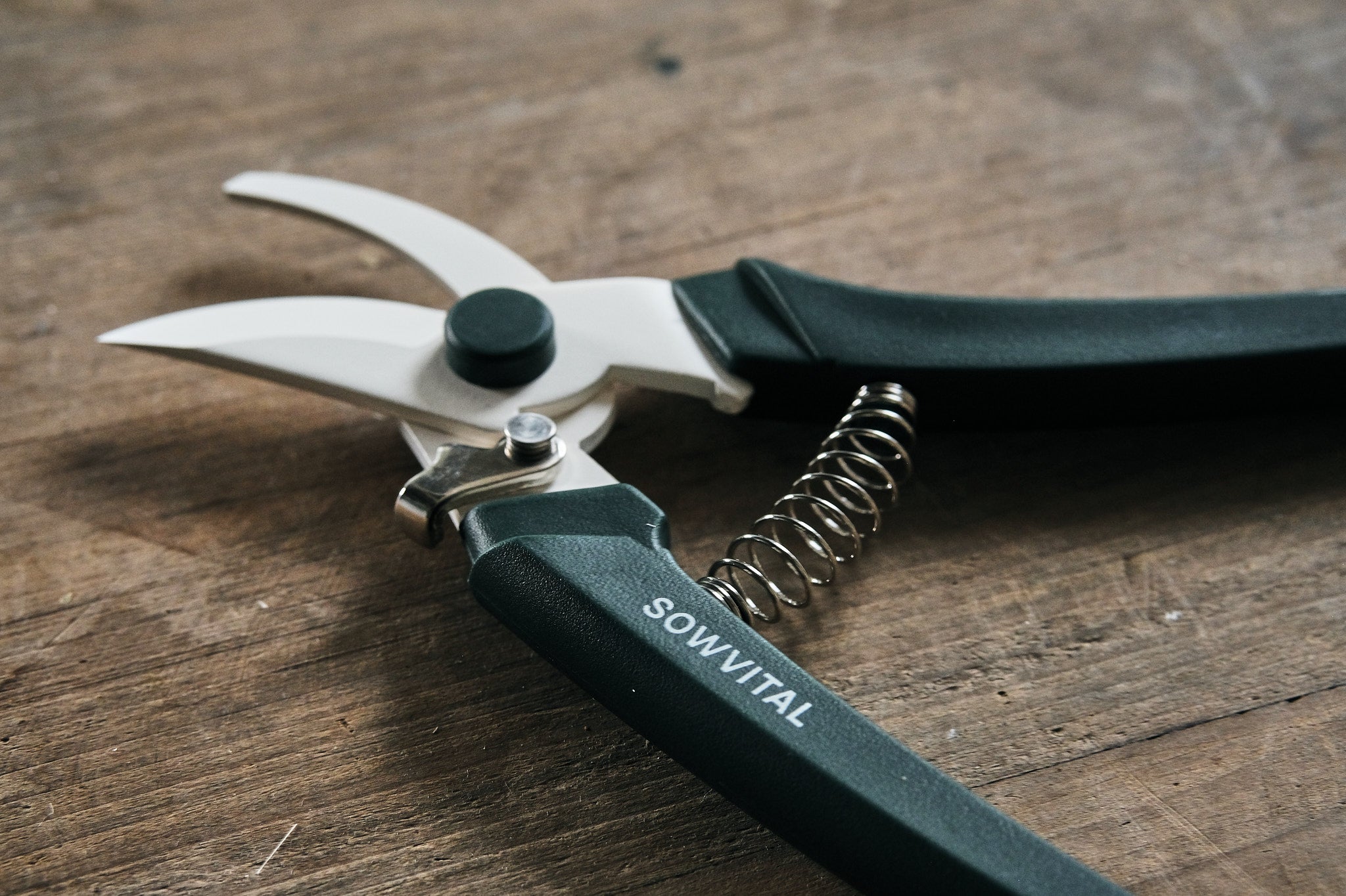 Sowvital Professional Garden Pruning Shears - Sharp Stainless Steel Blades, Ergonomic Handle for Comfort - Perfect for Trimming, Pruning, and Shaping Plants, Flowers, and Small Branches