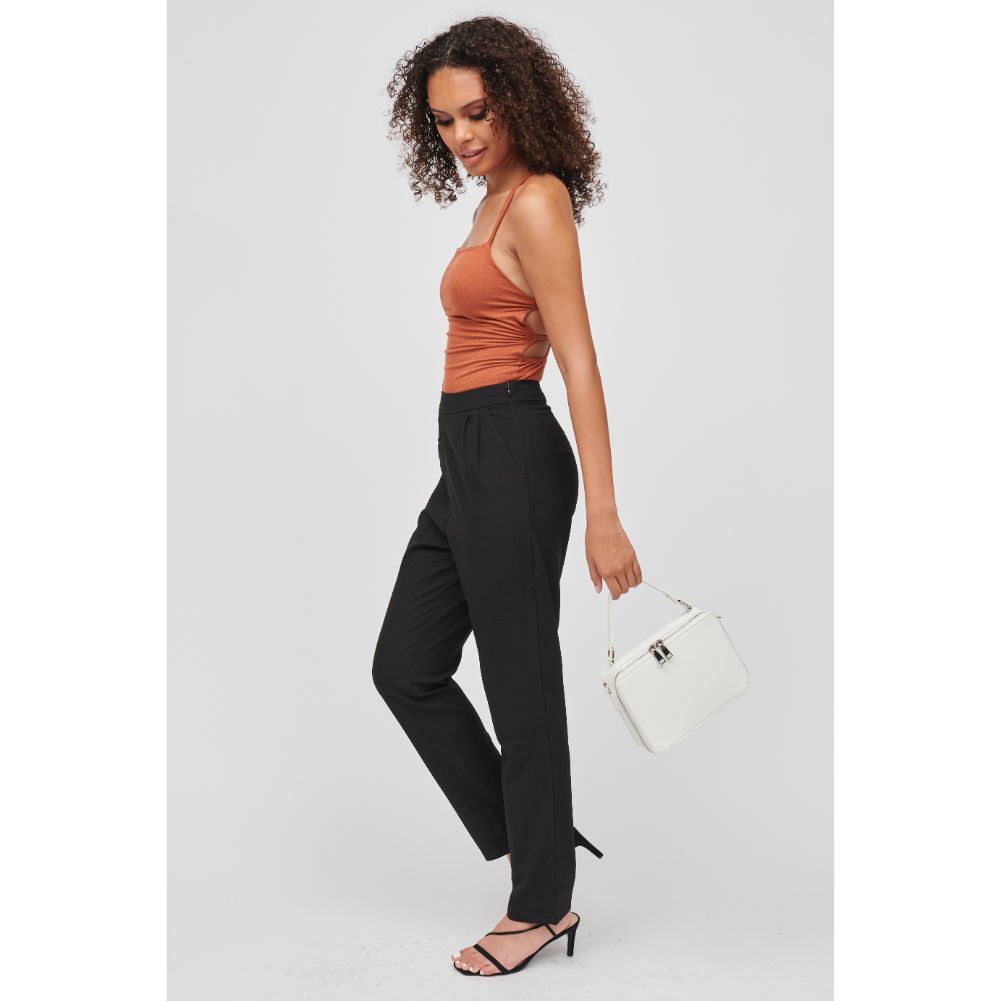Vicki - Premium Women's Fashion Apparel | Trendy & Comfortable Outfits for Casual, Work & Party Wear | Shop Now for Stylish Dresses, Tops & More