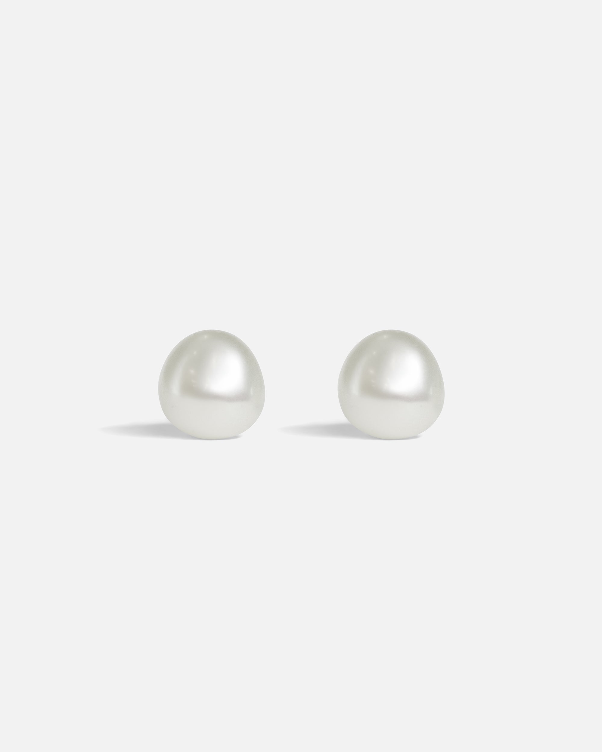 Umi Freshwater Pearl Stud Earrings – Elegant & Classic Jewelry for Women | Perfect for Weddings, Parties & Daily Wear