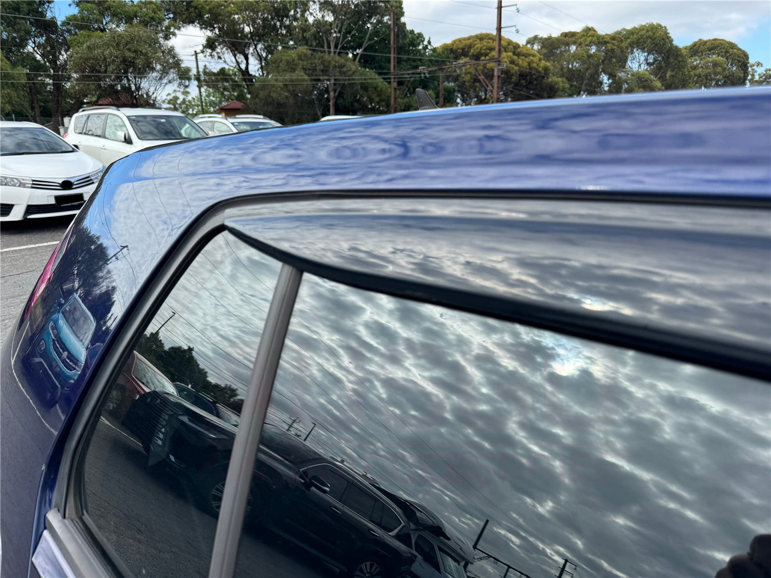 Premium Car Windshield Sun Shade for Volkswagen Golf 7 (MK7/MK7.5) 2013-2020 Models - UV Protection & Heat Reduction for Parking & Outdoor Use