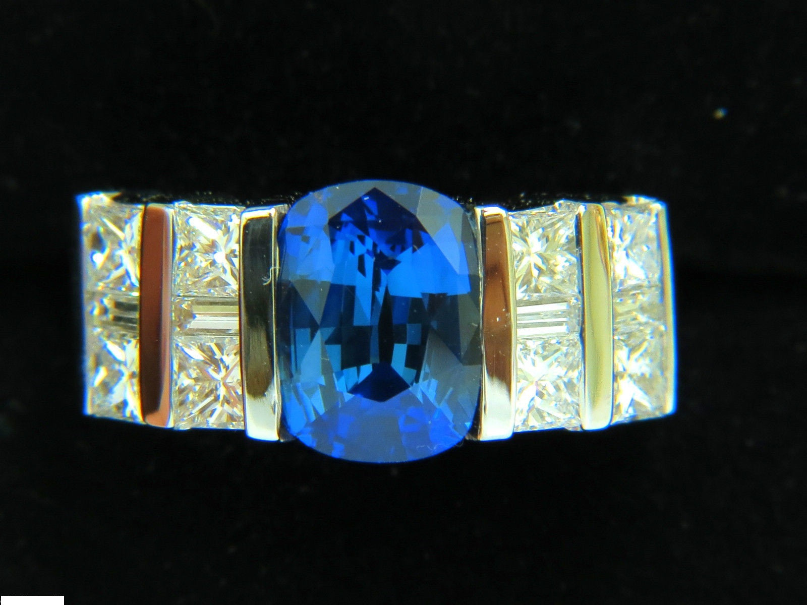5.87CT GIA Certified Natural Bright Blue Sapphire & Diamond Engagement Ring for Women - Perfect for Weddings, Anniversaries & Special Occasions