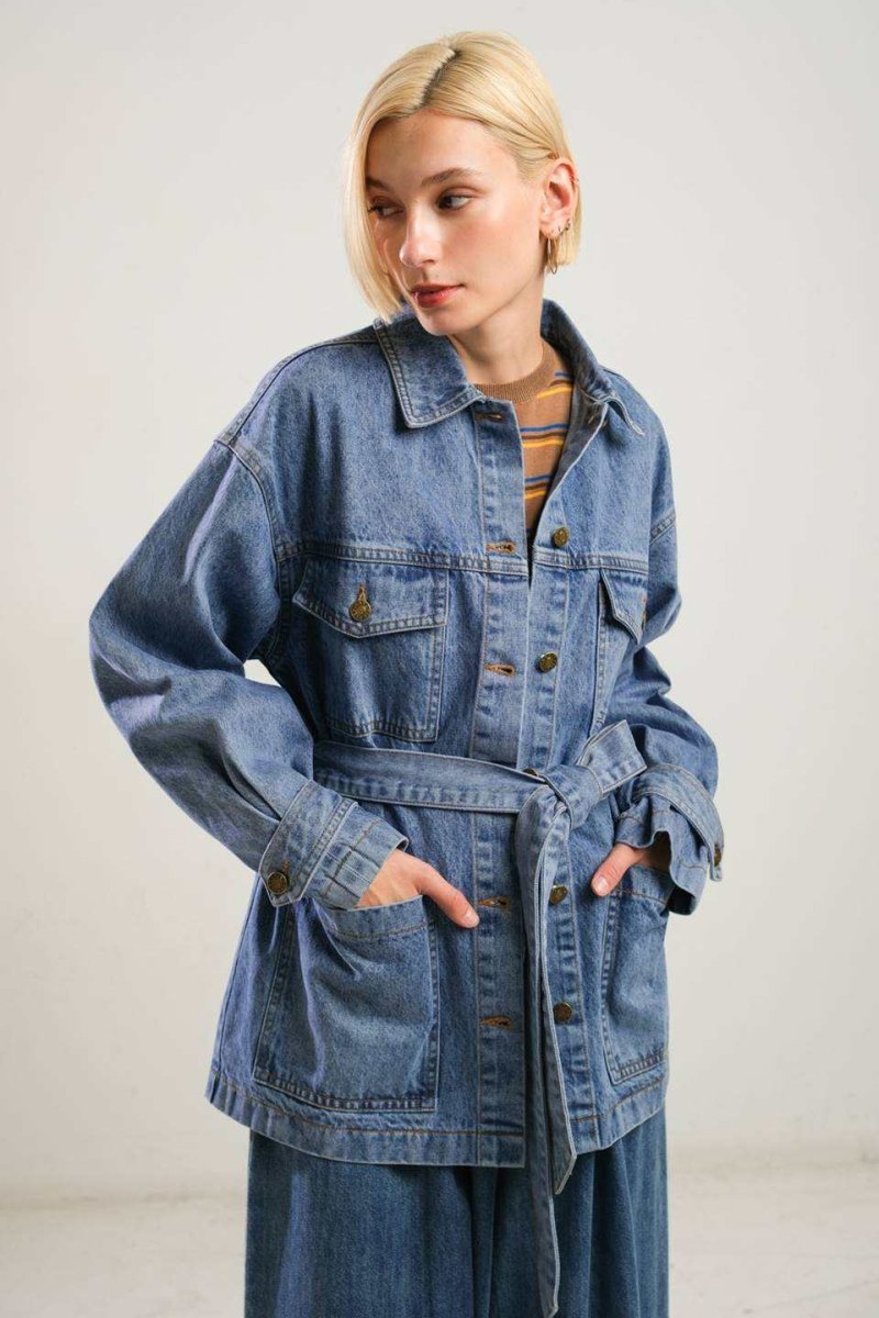 Stylish Women's Denim Midi Jacket - Vintage Wash, Button Front, Slim Fit - Perfect for Casual Outings, Date Nights & Fall Layering