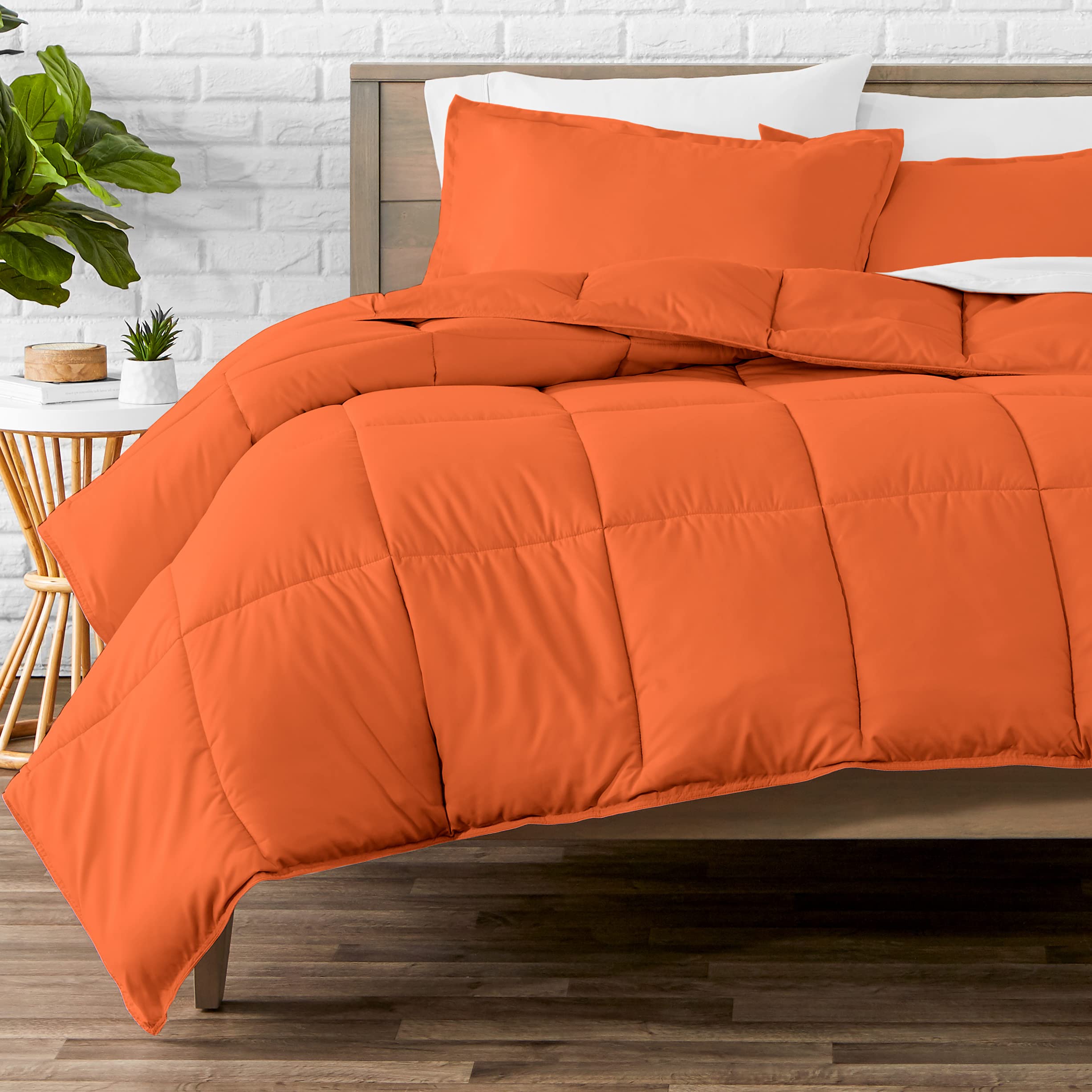 Lightweight Solid Comforter Set (California King) with 2 Pillow Cases - 3-Piece Down Alternative Bedding in Orange - Perfect for All-Season Comfort & Modern Bedroom Decor