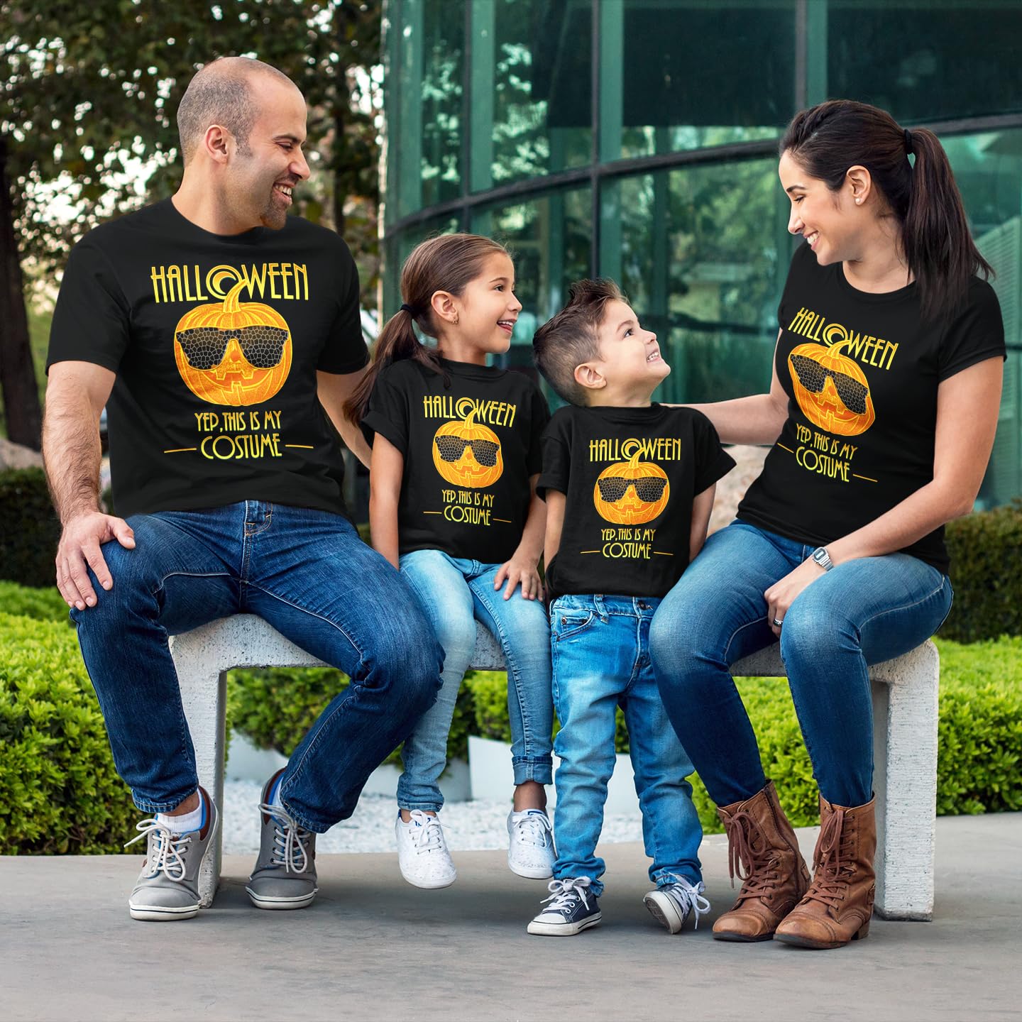Men's Halloween Pumpkin T-Shirt - Spooky Graphic Tee for Costume Parties & Trick or Treating