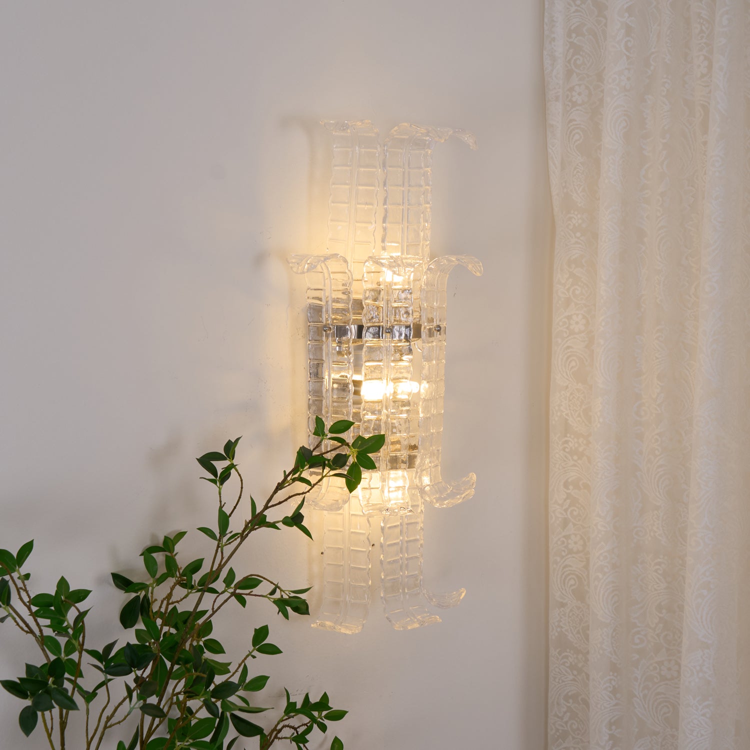 Elegant Aveline Murano Glass Wall Sconce - Handcrafted Italian Lighting Fixture for Bedroom, Living Room & Hallway Decor