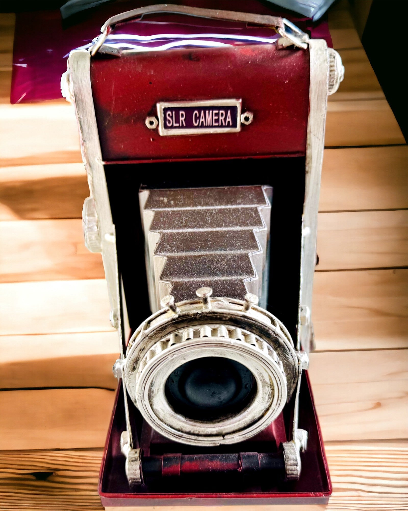 Vintage Retro Decorative Camera - Custom Engraving Option | Perfect for Home Decor, Photography Enthusiasts & Unique Gifts