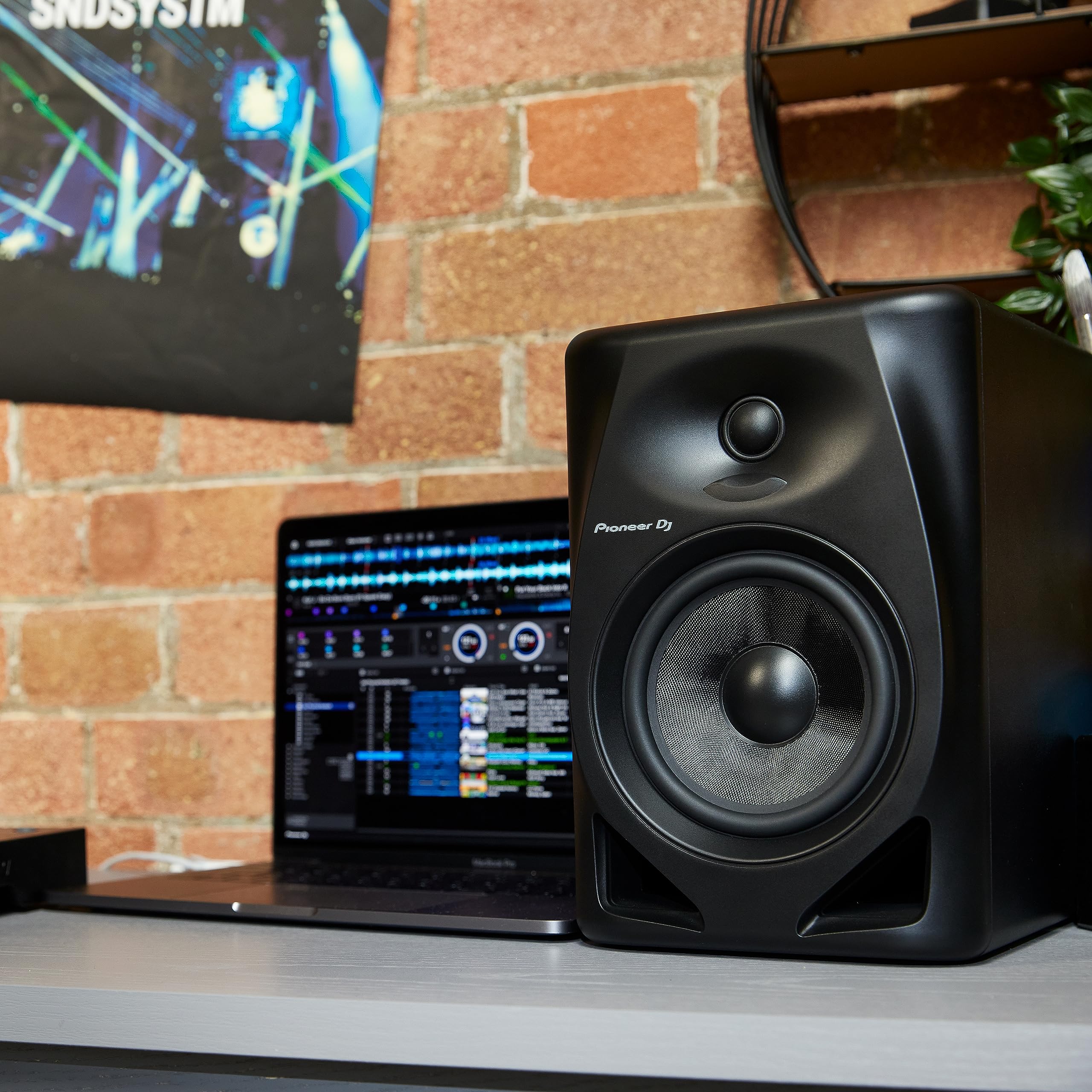 Pioneer DJ DM-50D 5-inch Professional Studio Monitor Speakers (Pair, Black) - High-Quality Active Nearfield Monitors for DJing, Music Production & Home Studio Use