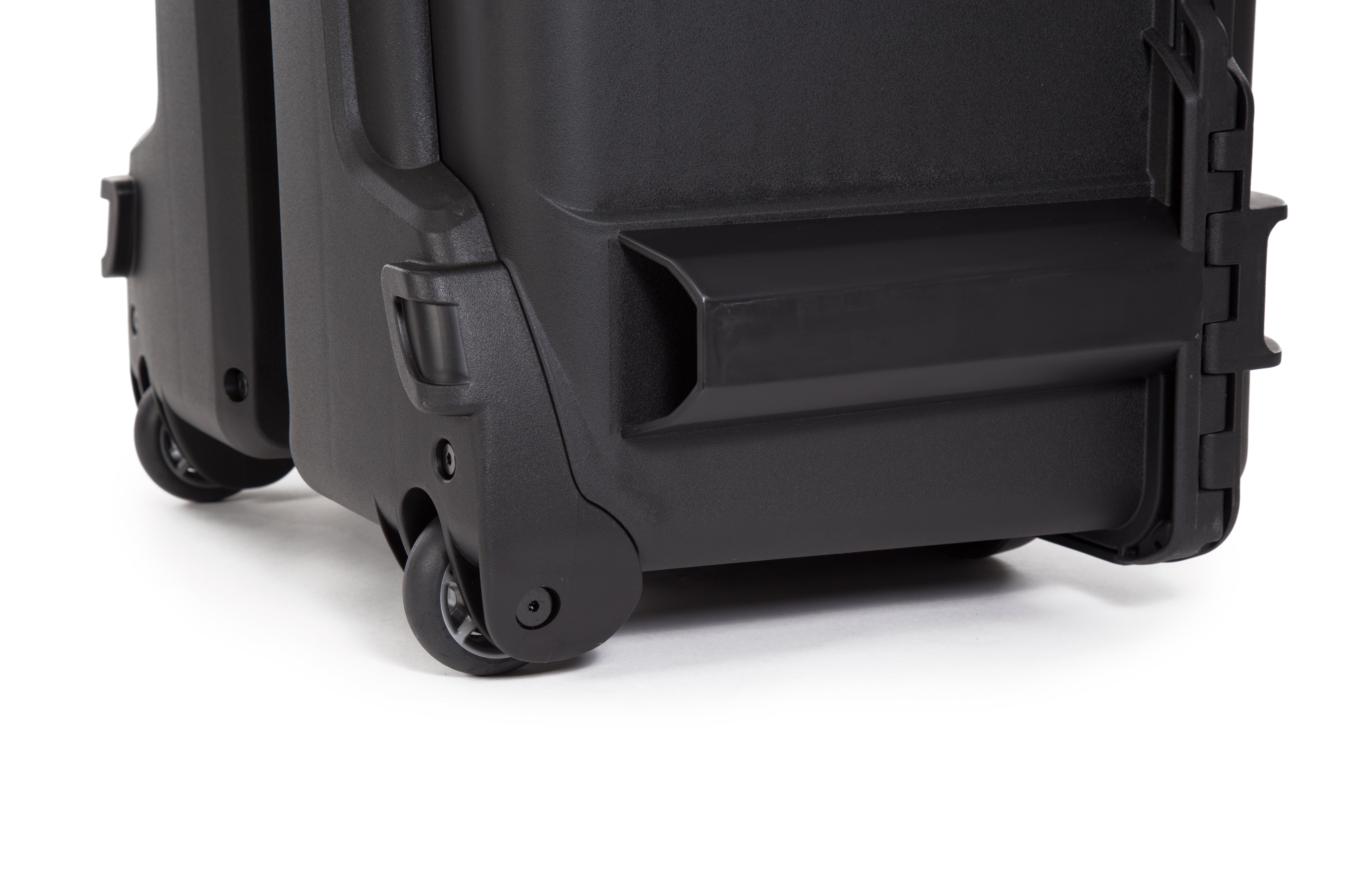 Nanuk 960 Hard Protective Case - Waterproof, Shockproof, Dustproof Travel Case for Cameras, Drones & Electronics - Perfect for Outdoor Adventures, Travel & Storage