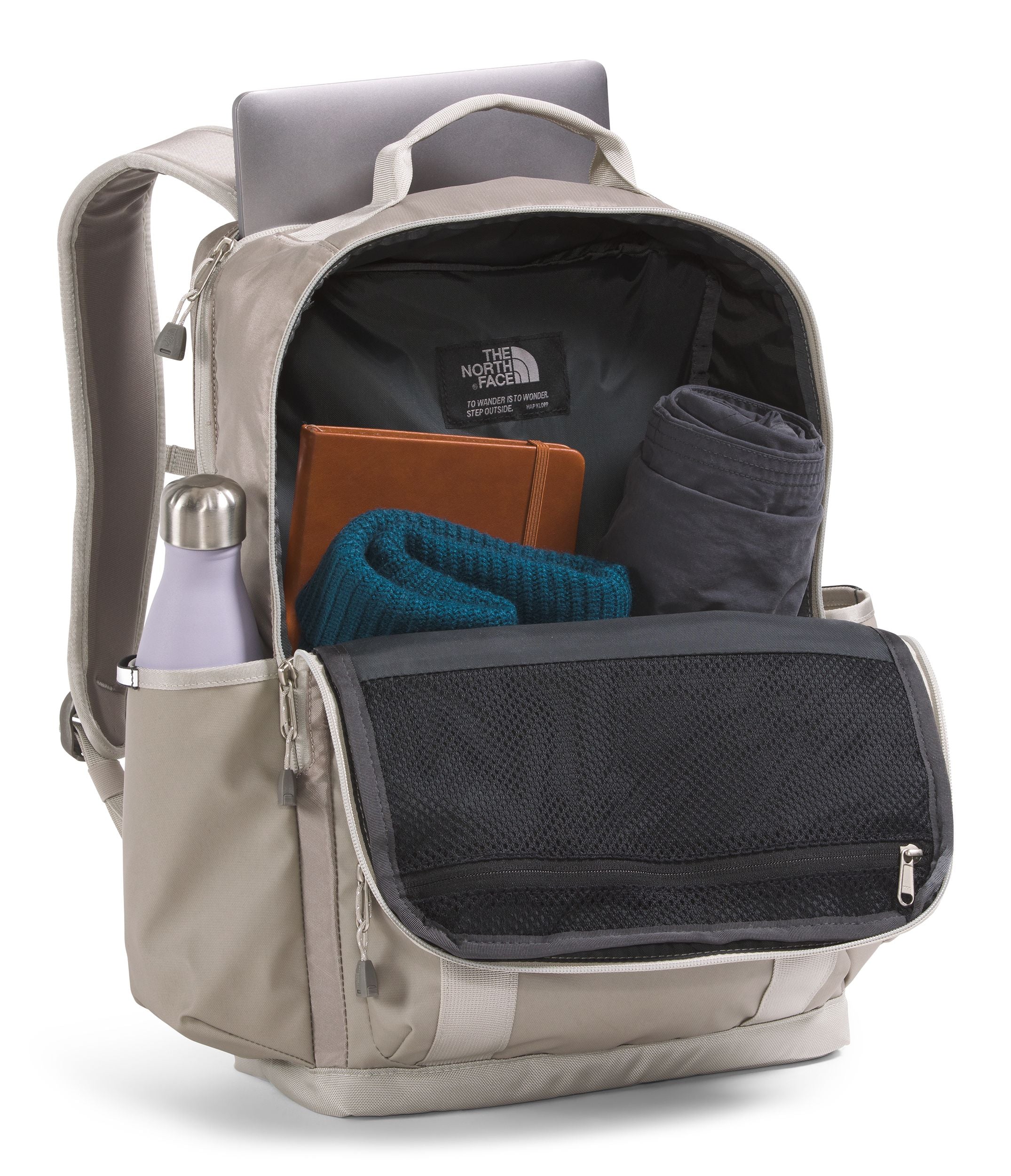 The North Face Base Camp Daypack - Lightweight Hiking Backpack for Men & Women - Durable Travel Daypack for Outdoor Adventures, Commuting & Daily Use
