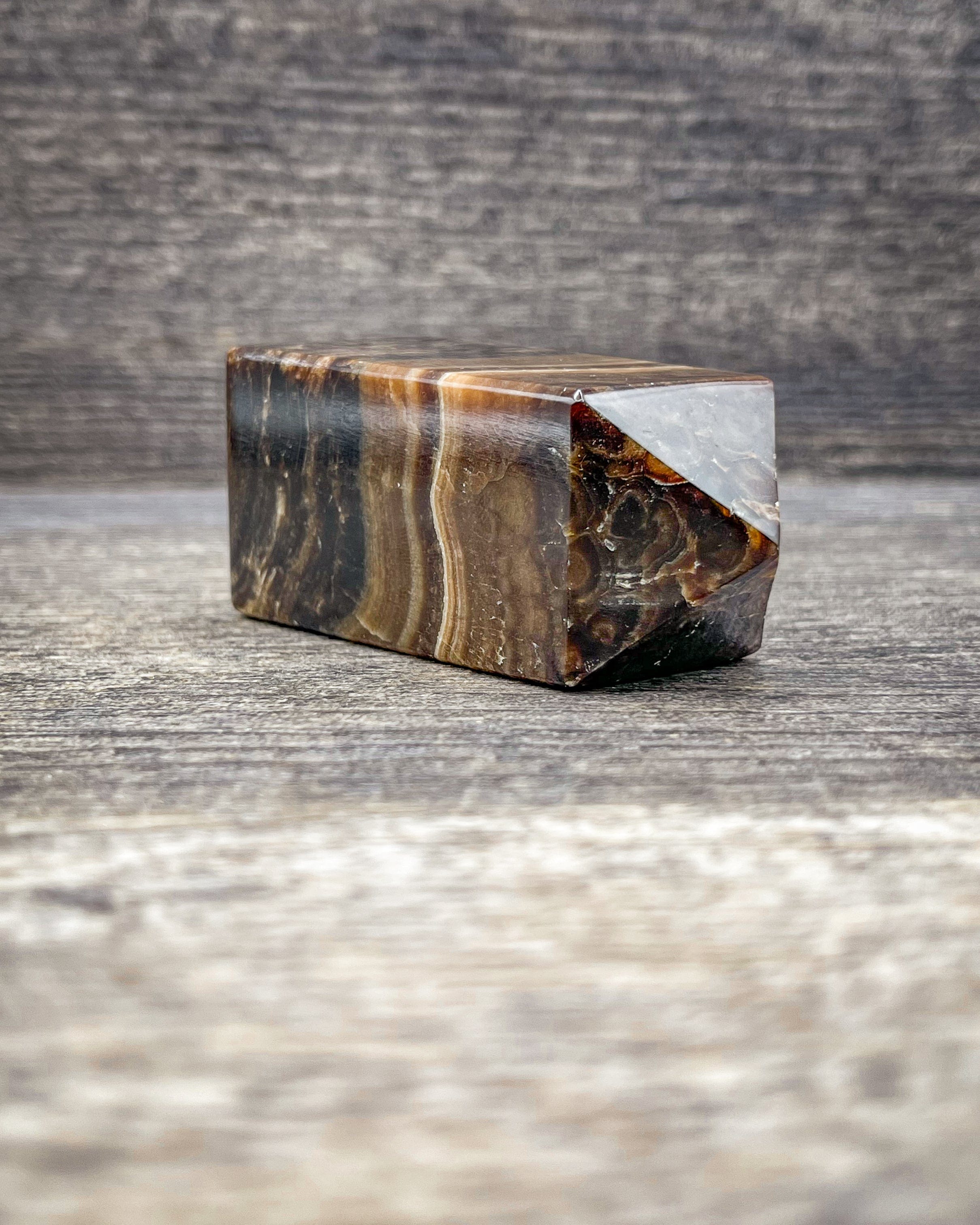 Natural Brown Onyx Crystal Tower Carving - 158g Healing Stone for Meditation, Reiki, and Home Decor