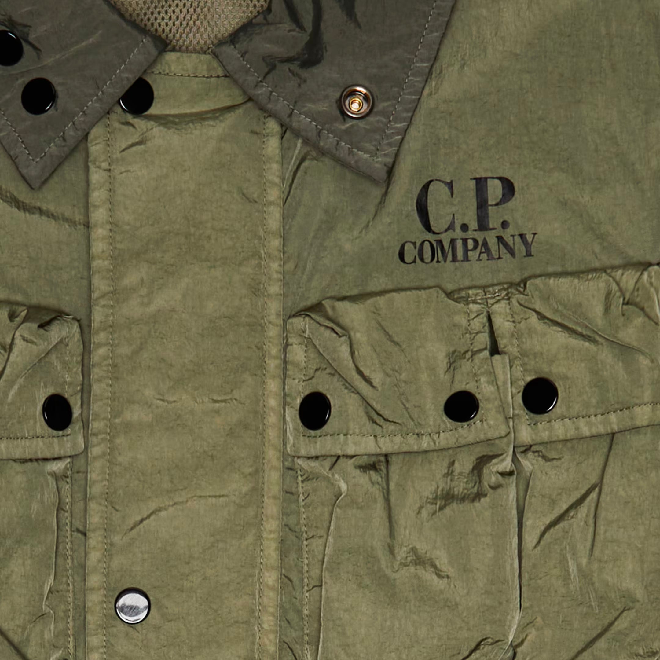 CP Company Kids Green Chrome Goggle Jacket - Stylish Waterproof Windbreaker for Outdoor Adventures & Urban Fashion