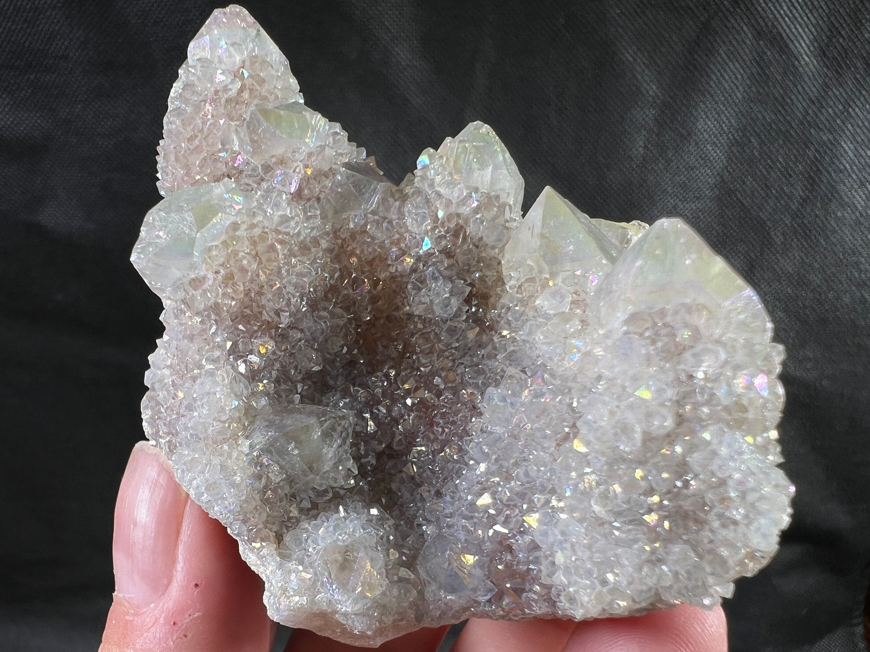 **Angel AURA QUARTZ Crystal Cluster – Rainbow Quartz Crystal for Healing & Meditation, Spirit Quartz Cluster for Home Decor & Spiritual Energy, Natural Crystal Decor (51964) – Perfect for Yoga, Reiki & Feng Shui**