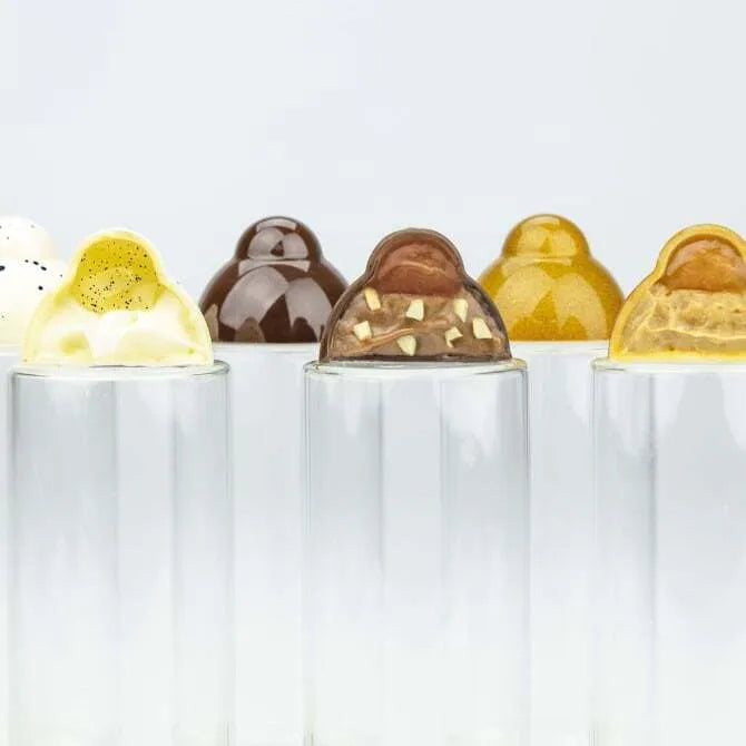 Premium Polycarbonate Chocolate Mold - 24 Cavity Venus Design for DIY Candy, Baking & Dessert Decorations - Perfect for Valentine's Day, Weddings & Holiday Treats