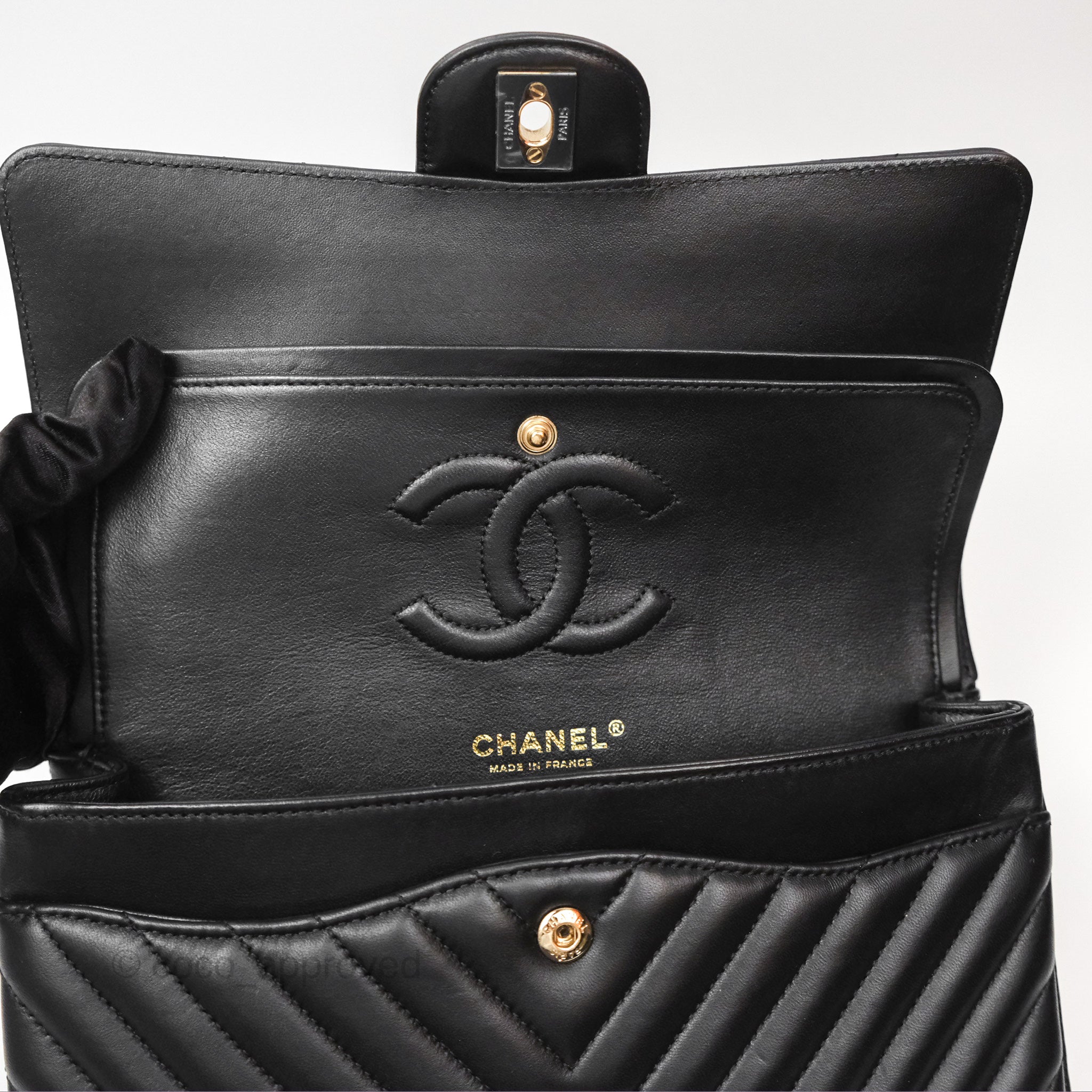 Chanel Classic M/L Medium Chevron Double Flap Bag - Black Lambskin Leather with Gold Hardware | Luxury Designer Handbag for Women, Perfect for Evening Events & Special Occasions