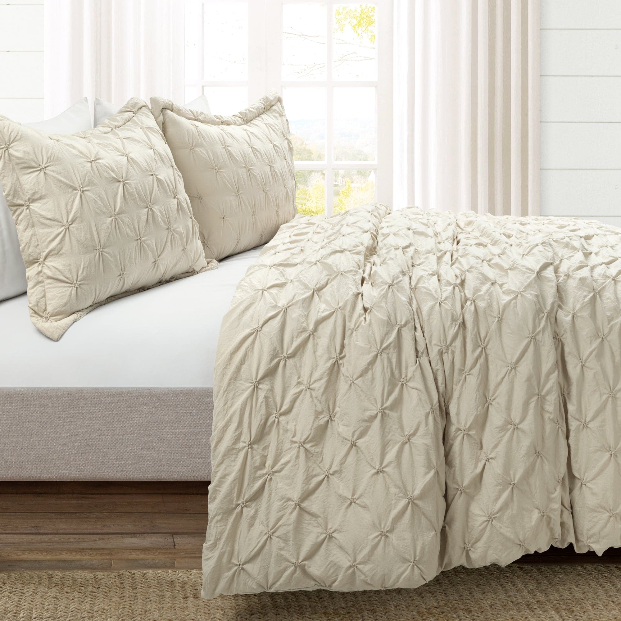 Ravello Pintuck 3-Piece Duvet Cover Set - Soft Luxury Bedding for Master & Guest Bedrooms - Perfect for Modern & Traditional Home Decor