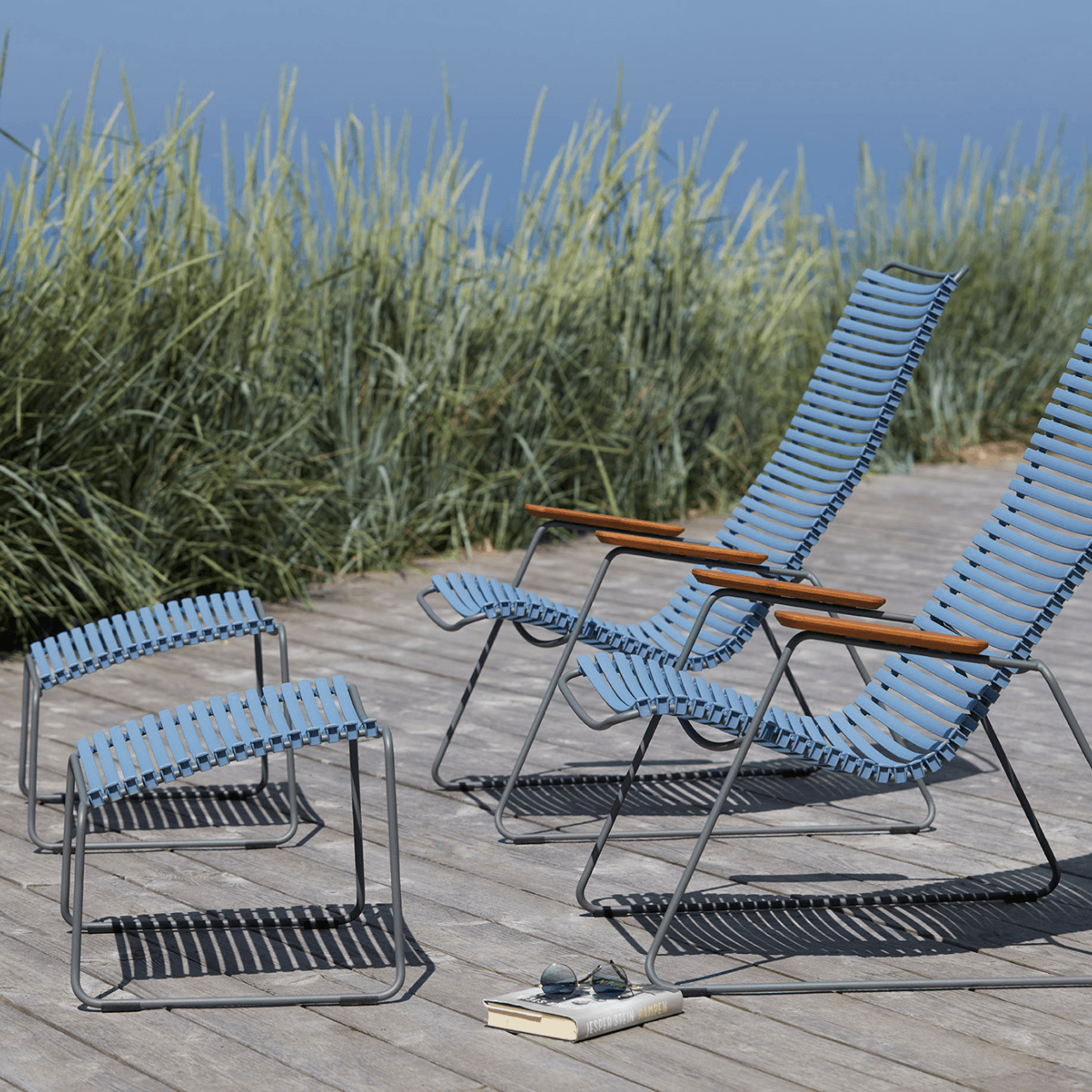 CLICK Outdoor Footrest - Adjustable & Portable Camping Chair Accessory for Patio, Beach, and Backyard Relaxation