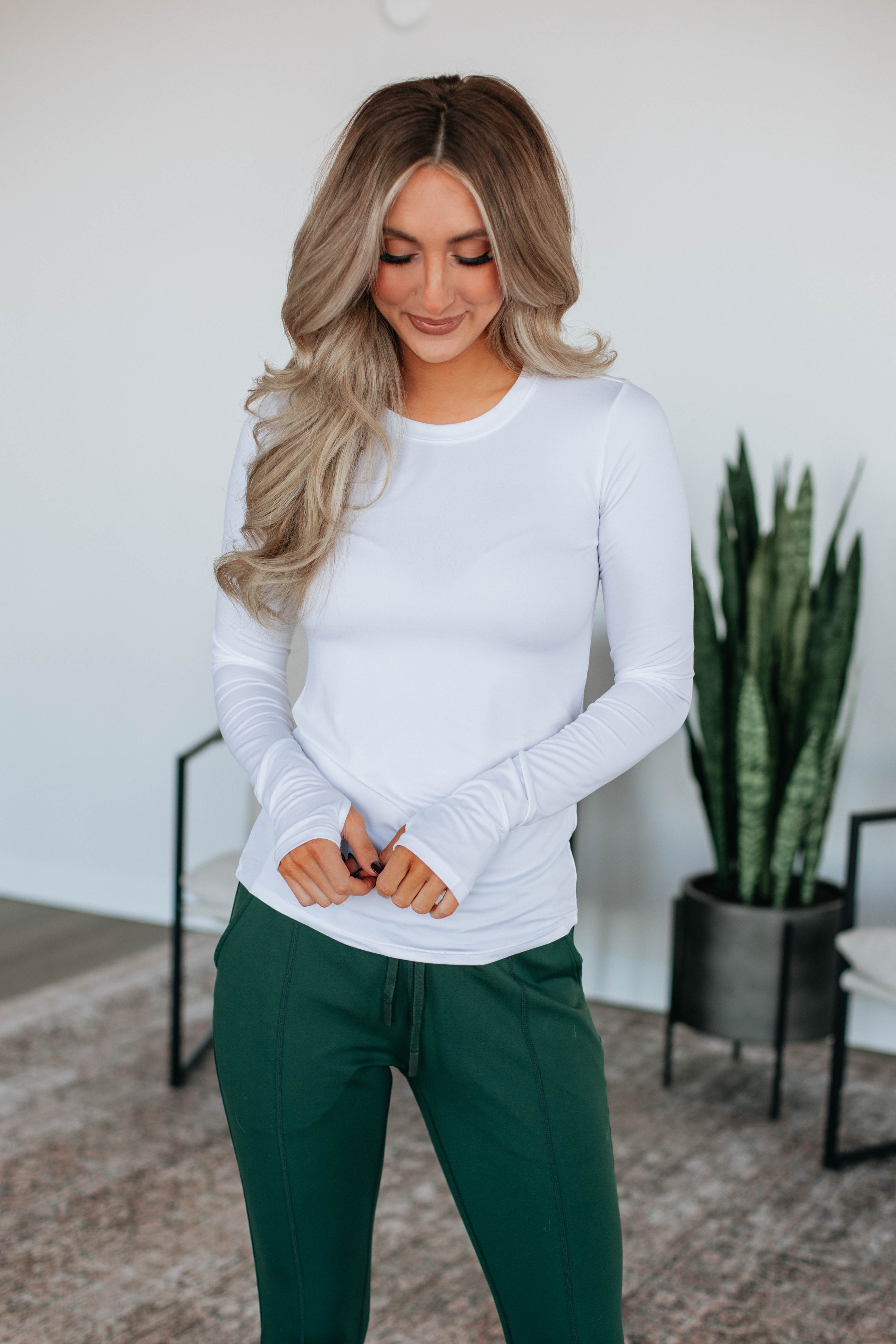 Devine Active Top for Women - Ivory Workout Shirt - Comfortable & Breathable Yoga Tee for Gym, Running & Fitness