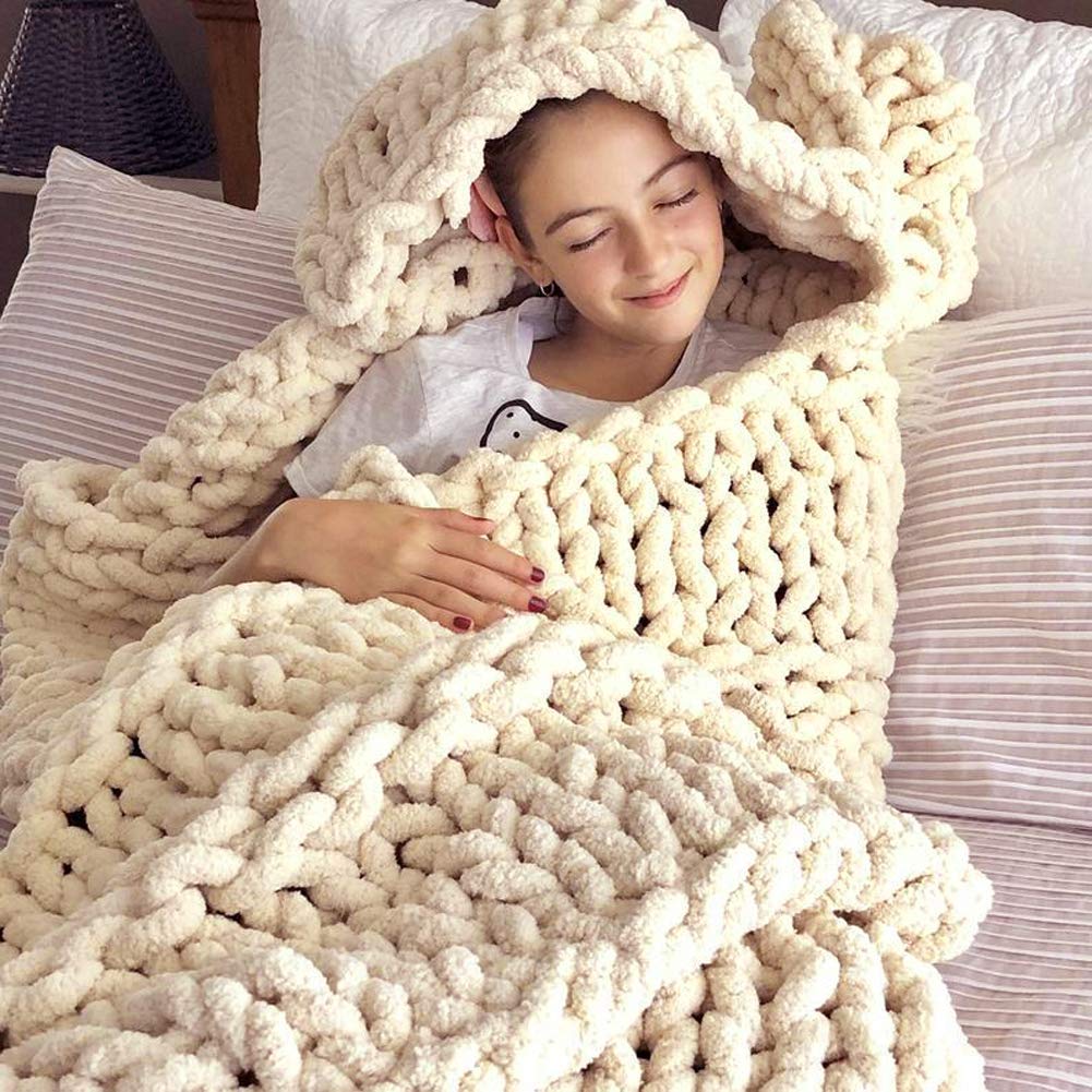 Wyxy Chunky Knit Blanket Throw - Handmade Oversized Knit Blanket for Bed, Sofa & Couch - Super Soft Cozy Home Decor in Beige (40x60 Inches) - Perfect for Winter Nights, Living Room Lounging & Gift Giving