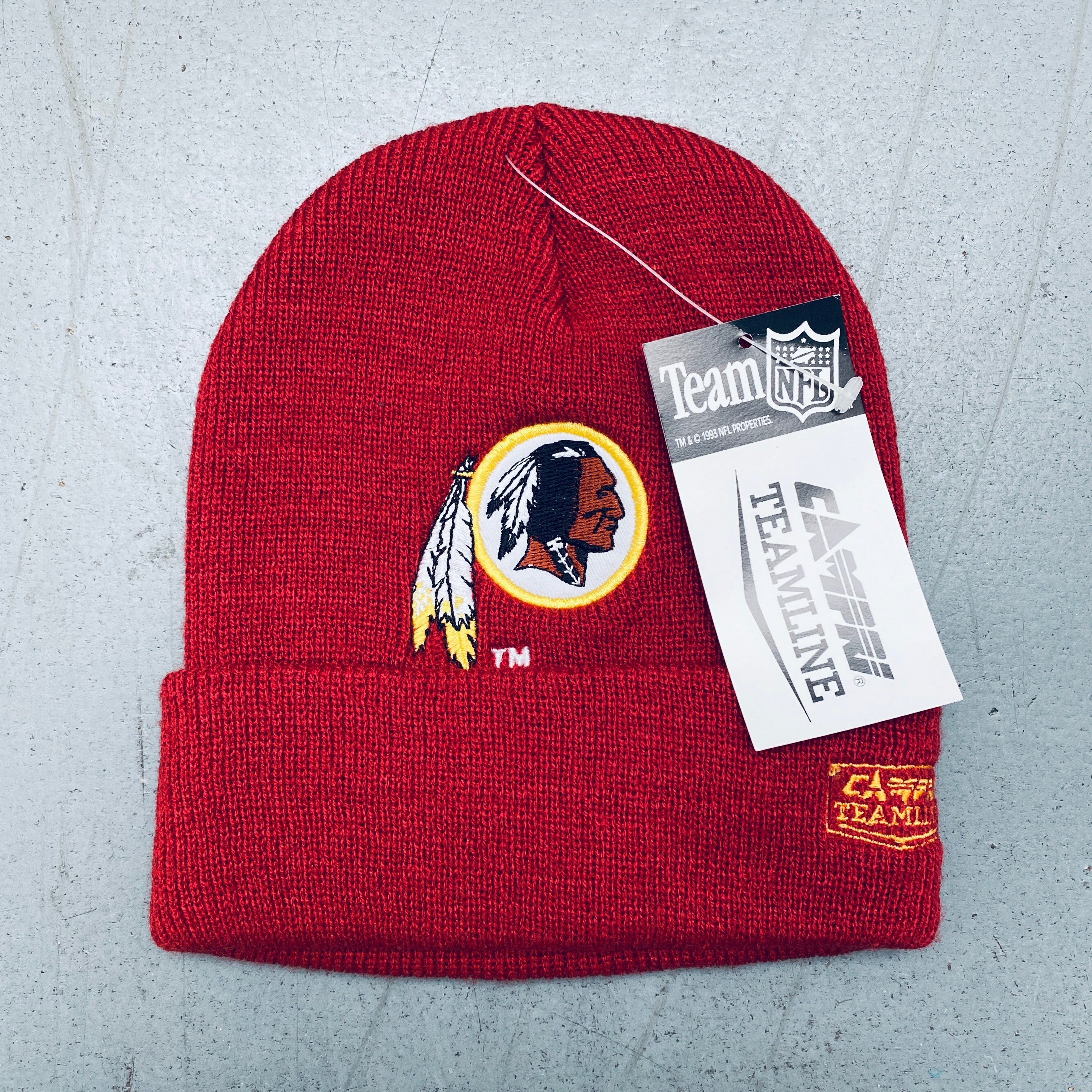 Vintage 1990s Washington Redskins Deadstock Campri Embroidered Beanie Hat - New With Tags (NWT) - Perfect for NFL Collectors, Sports Memorabilia Fans & Retro Fashion Enthusiasts