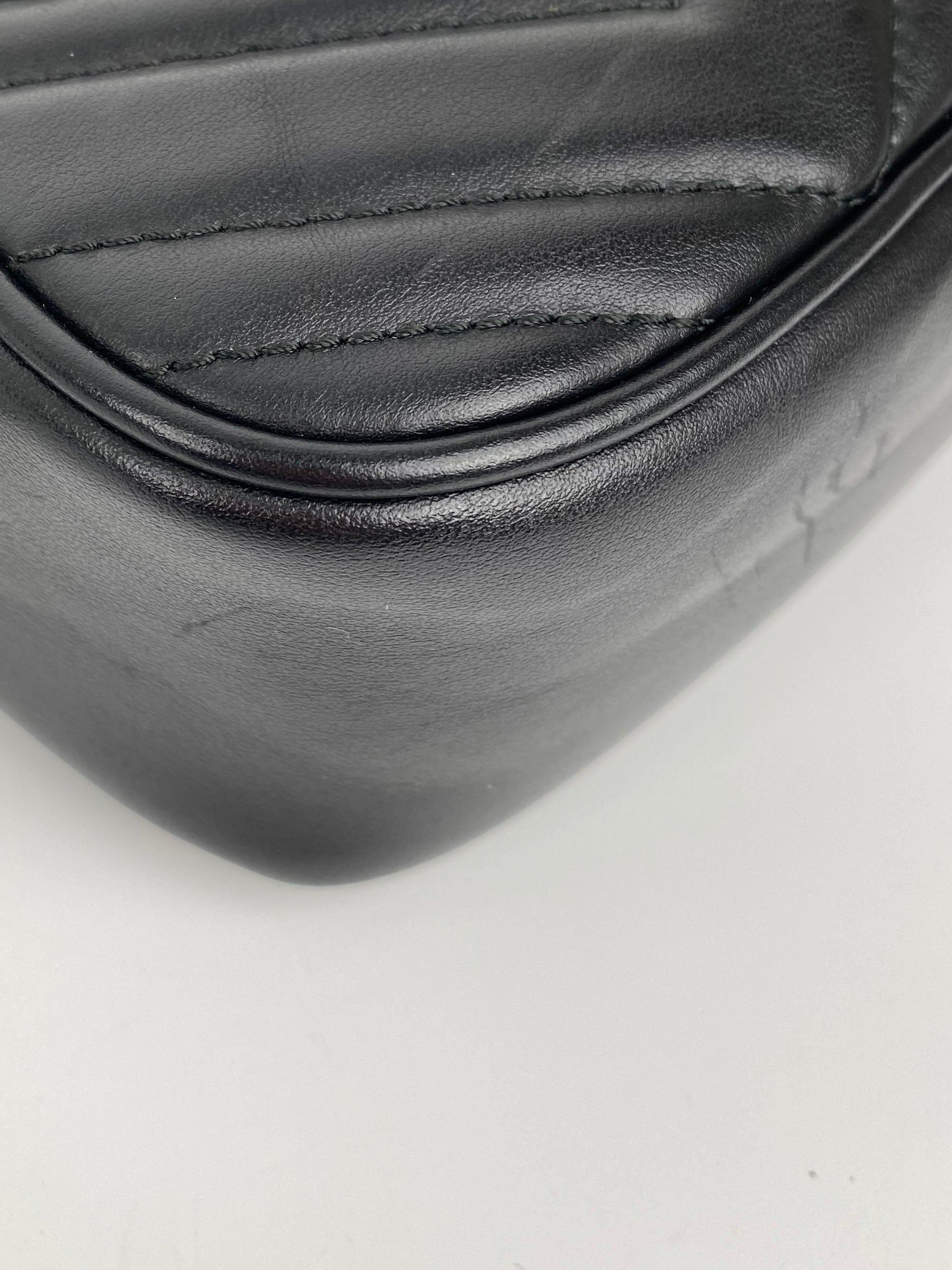 Gucci GG Marmont Small Black Leather Shoulder Bag for Women - Perfect for Work, Travel & Evening Out