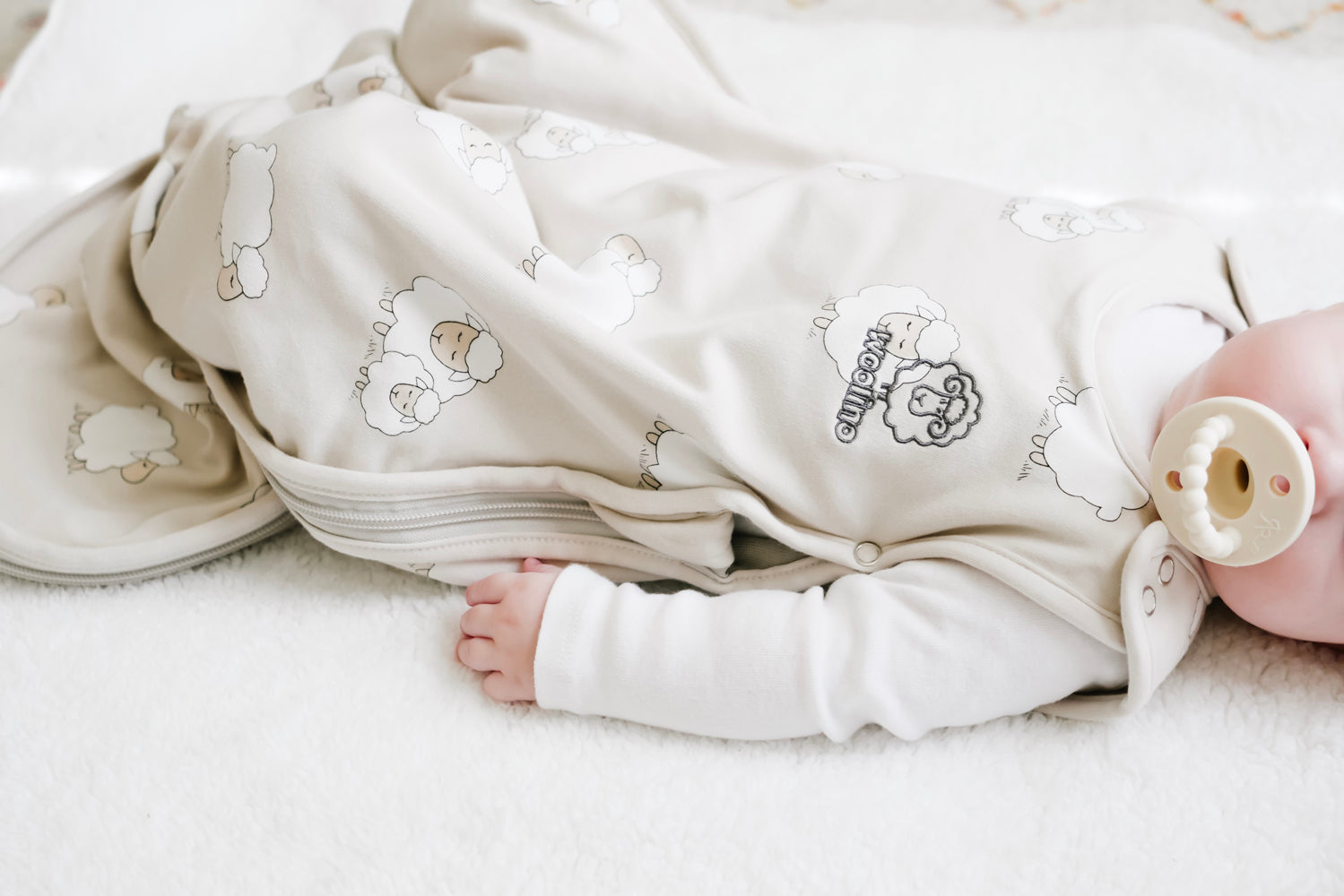 4 Season Ultimate Toddler Sleep Bag - Merino Wool & Organic Cotton for Kids 2-4 Years - Soft Sheep Design for Cozy Nights - Perfect for Nursery, Daycare & Travel
