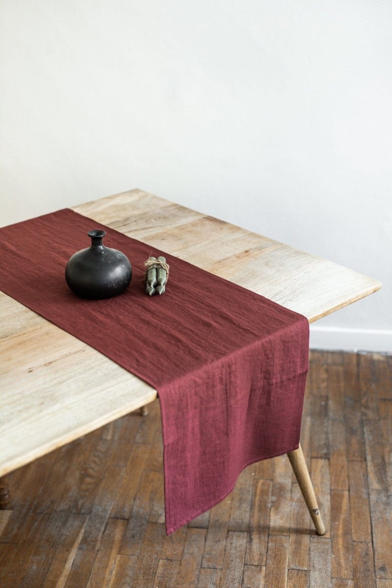 Elegant Terracotta Red Linen Table Runner - Handmade 100% Natural Cotton Table Decor for Dining Room, Wedding, Party & Holiday Decorations