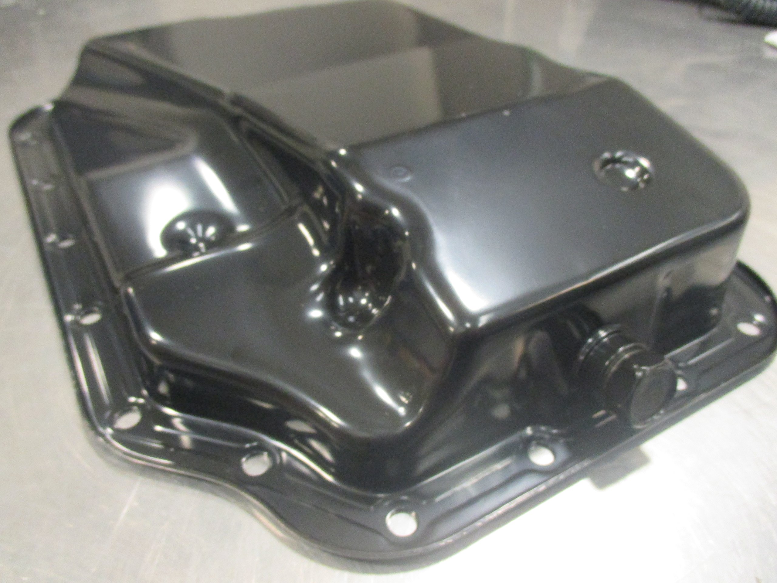 Genuine Mazda Oil Pan FNF1-21-51XB - Replacement Engine Oil Pan for Mazda Vehicles - Perfect for DIY Car Maintenance & Engine Repair