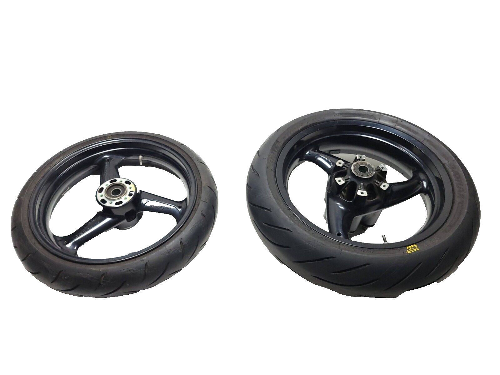 Original Ducati Monster M600 M620 Front & Rear Wheel Set R17 Pair - OEM Replacement Parts for Motorcycle Repair & Custom Builds - Perfect for Racing, Street Riding & Bike Restoration Projects