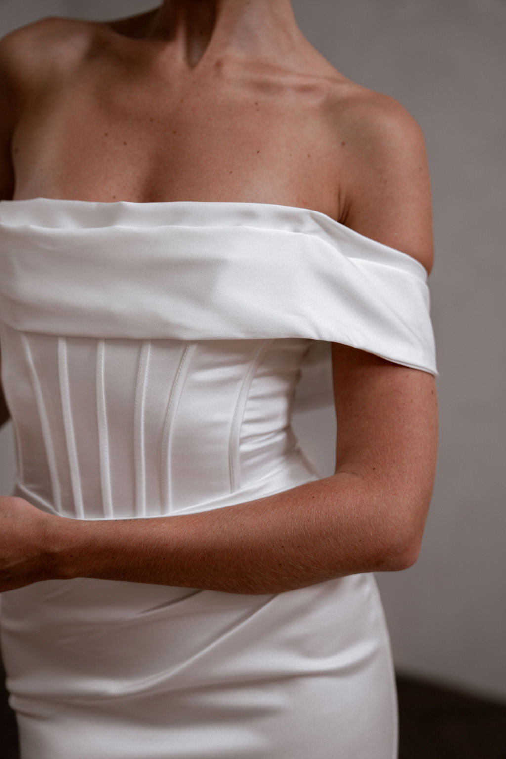 Rhode Satin - Luxurious Soft & Shiny Satin Fabric for Elegant Dresses, Scarves & Home Decor | Perfect for Evening Gowns, Bridal Wear & DIY Crafting