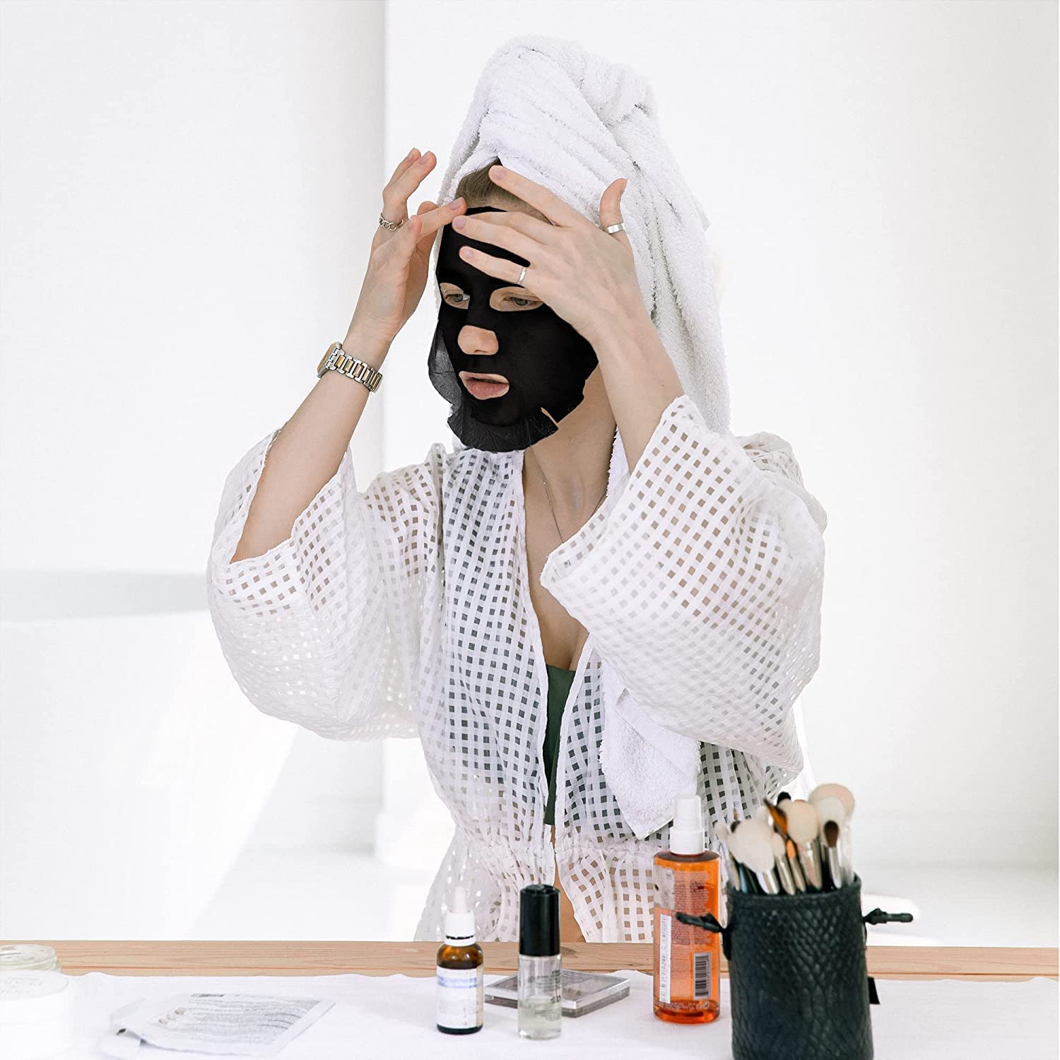 TCCO ENTERPRISE Disposable Facial Mask 10Pcs - Premium Bamboo Charcoal Sheet Compressed Mask for DIY Skincare | Super Moisturizing & Pore Cleansing | Individually Wrapped for Hygiene | Perfect for Spa, Travel & Daily Skin Care Routine