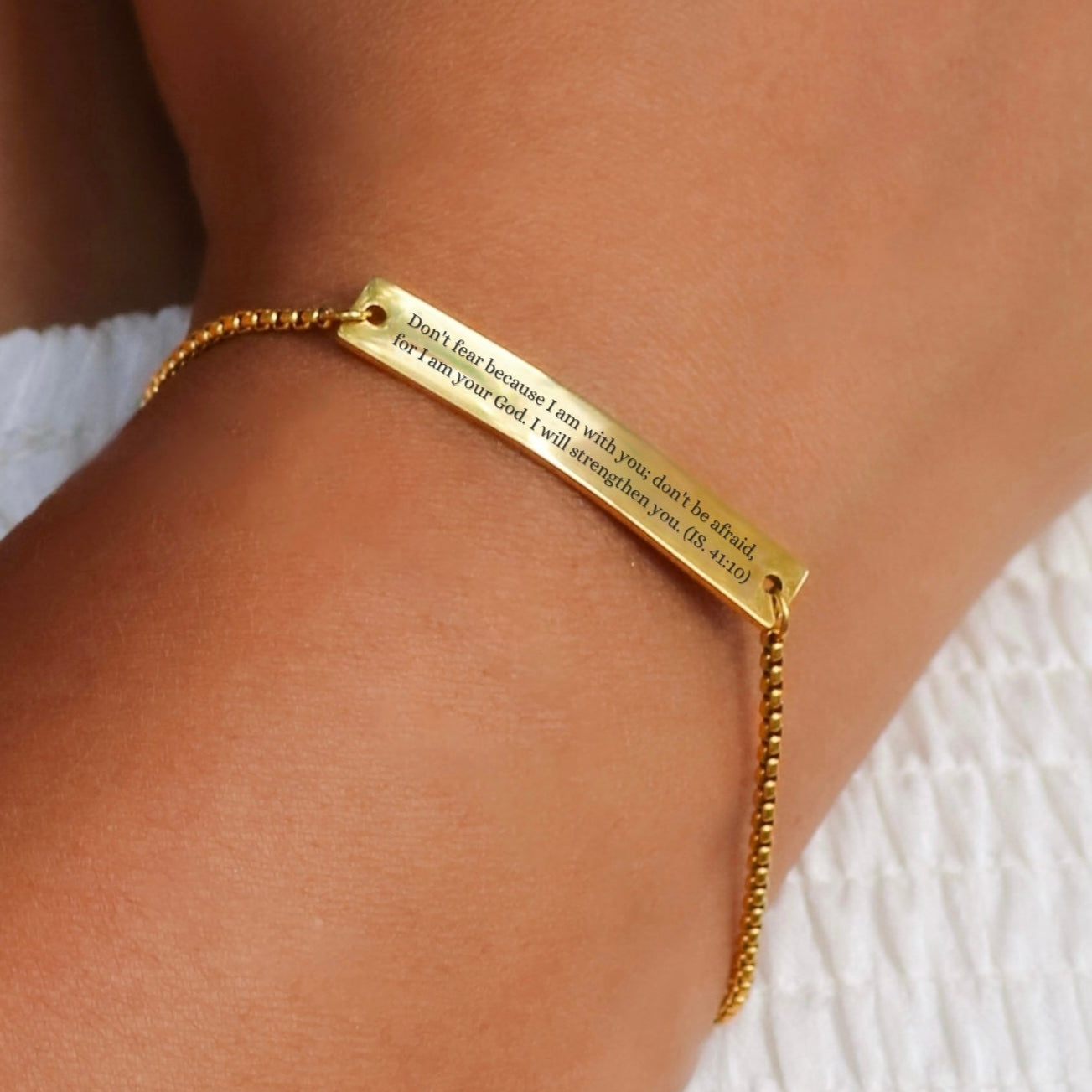 Personalized Engraved Rectangle Bracelet for Women - Custom Name & Date Jewelry Gift for Mom, Sister, Wife - Perfect for Anniversaries, Birthdays & Special Occasions