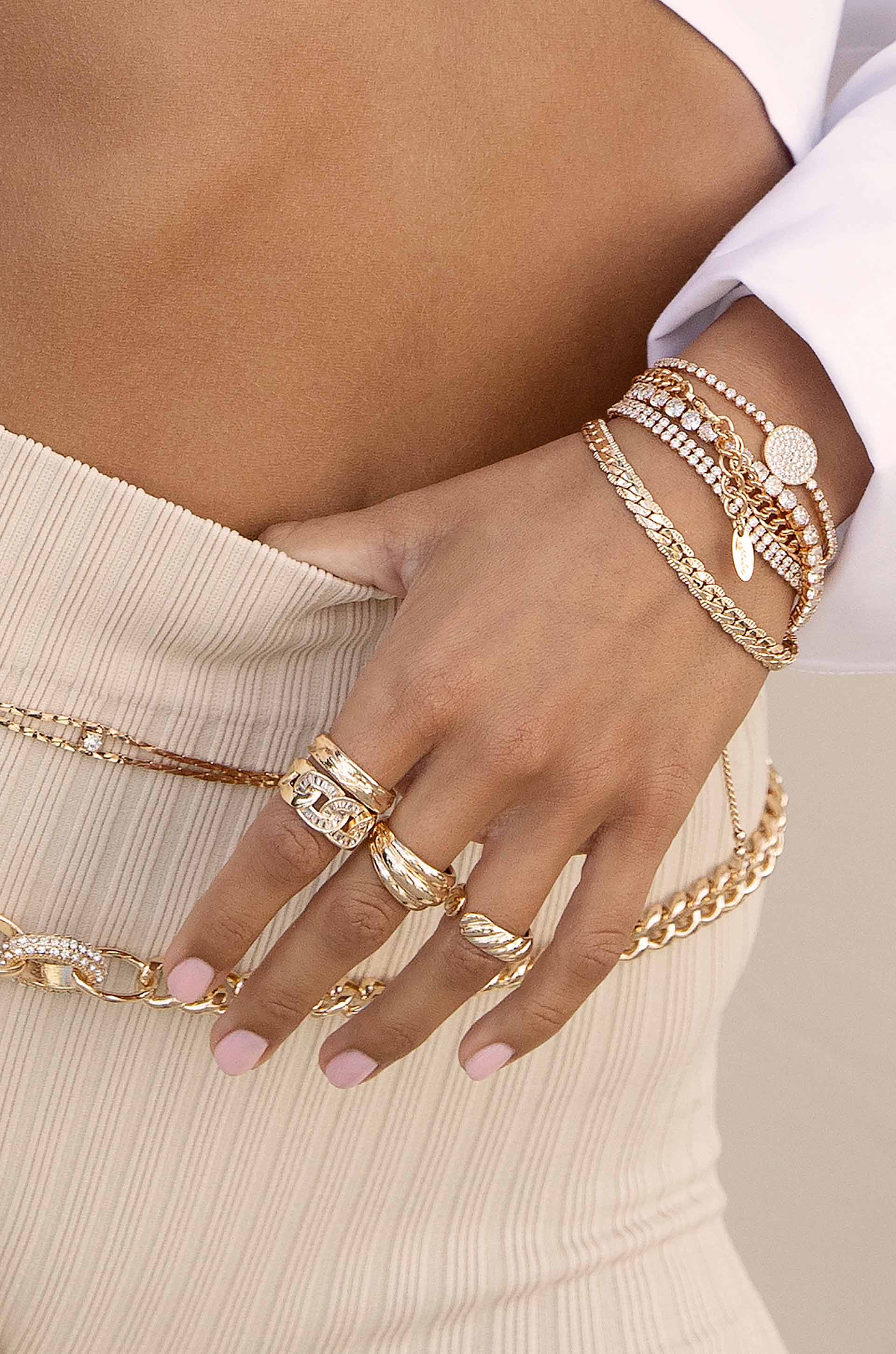 Adjustable Crystal Link Ring - Elegant & Stylish Jewelry for Women | Perfect for Parties, Weddings & Everyday Wear