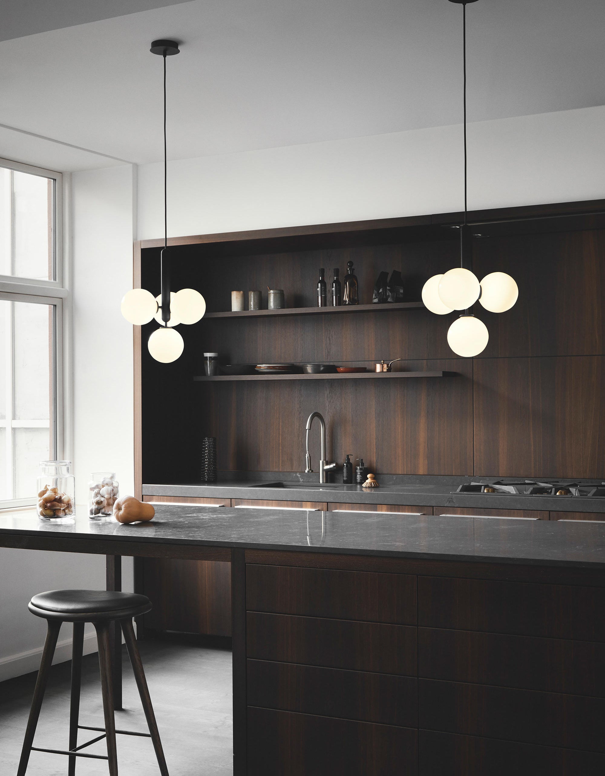 Miira Modern Pendant Light - Sleek Hanging Lamp for Kitchen Island, Dining Room & Bedroom - Adjustable LED Ceiling Light Fixture with Dimmable Warm White Light