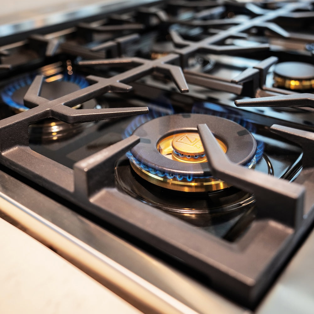 ZLINE RA36 36-Inch 4.6 cu.ft Stainless Steel Dual Fuel Range - 6 Burner Gas Cooktop & Electric Convection Oven for Professional Home Kitchen Cooking | Perfect for Baking, Roasting & Large Family Meals
