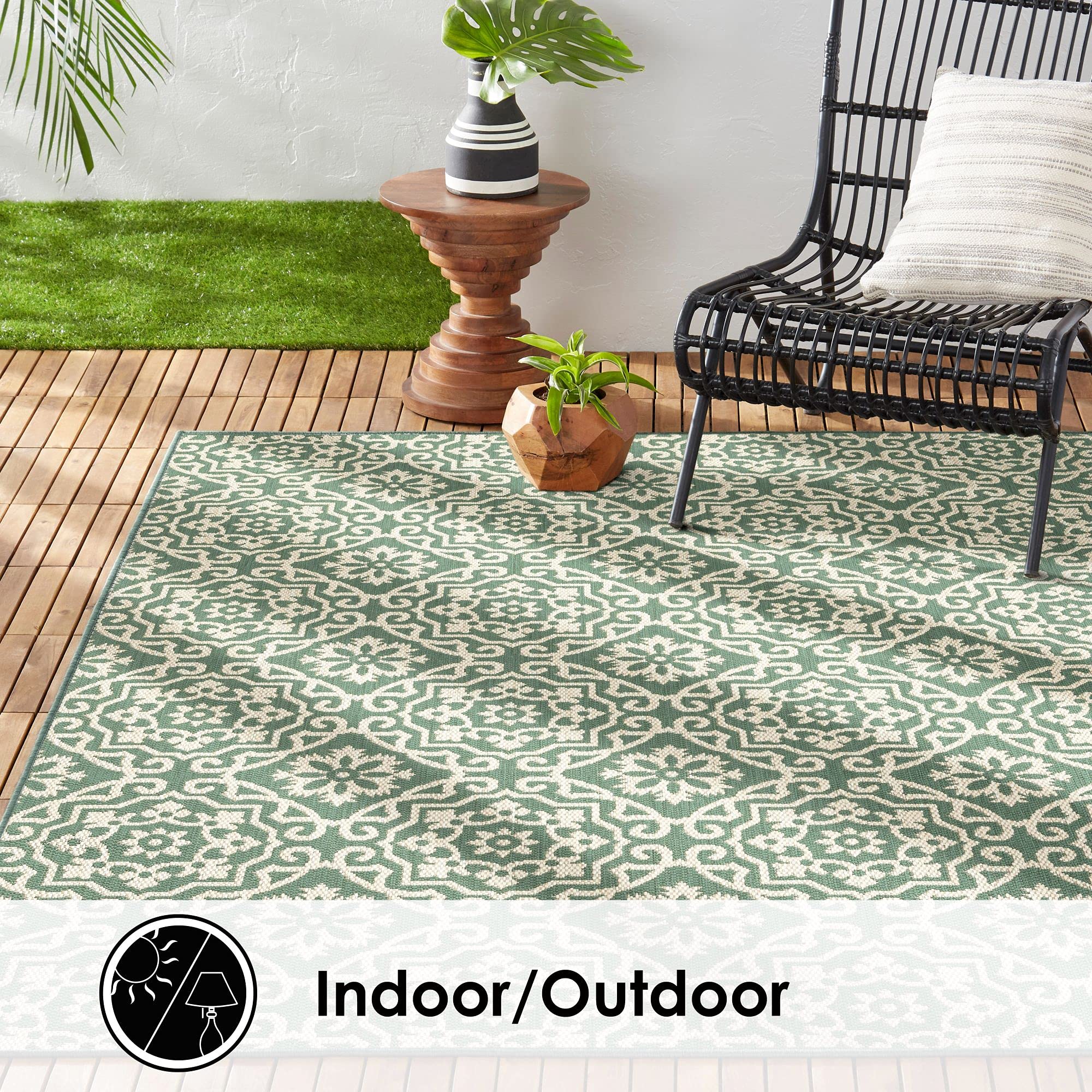 Nicole Miller New York Patio Country Danica Transitional Geometric Indoor/Outdoor Area Rug - Green & Beige - 7'9