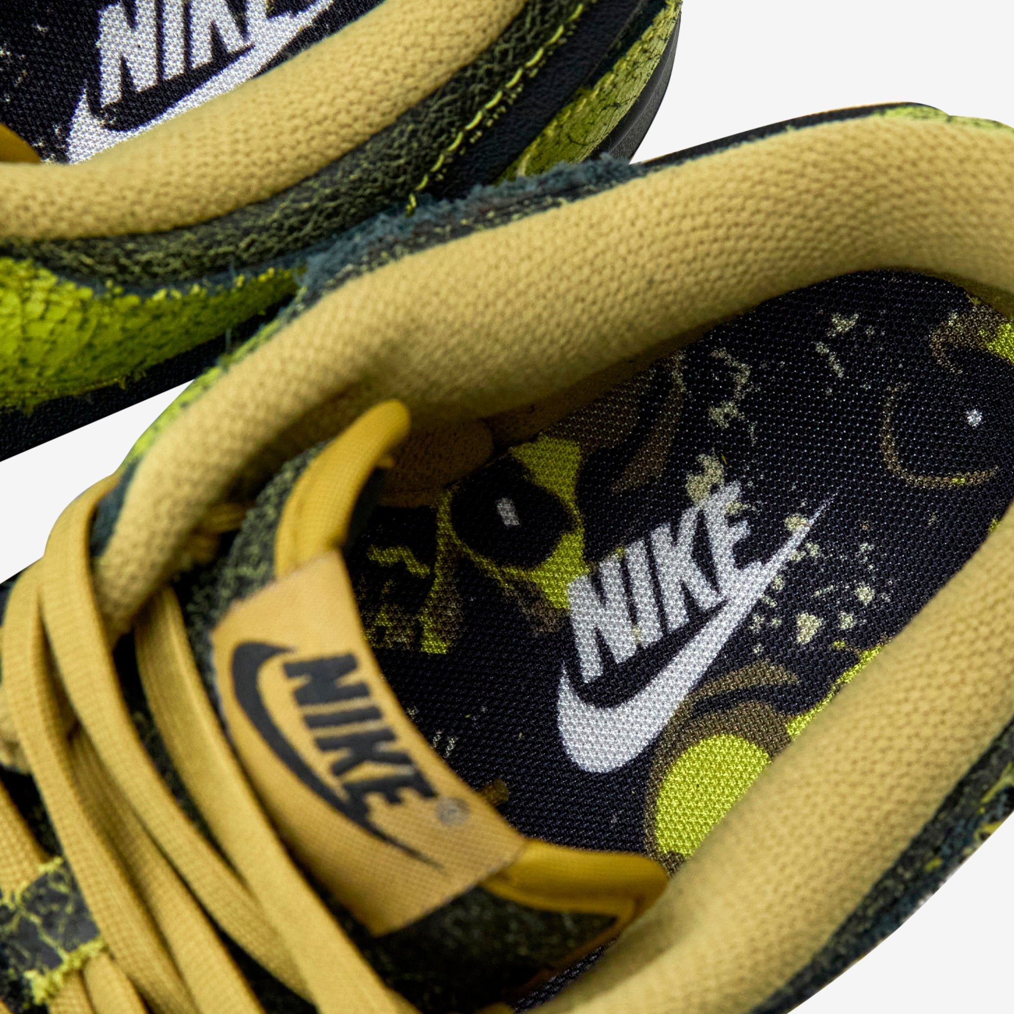 Nike Dunk Low Retro 'Halloween' Sneakers - Bright Cactus/Black/Green Curry Colorway | Limited Edition Basketball Shoes for Men & Women | Perfect for Halloween Costumes, Streetwear Fashion & Sneaker Collectors
